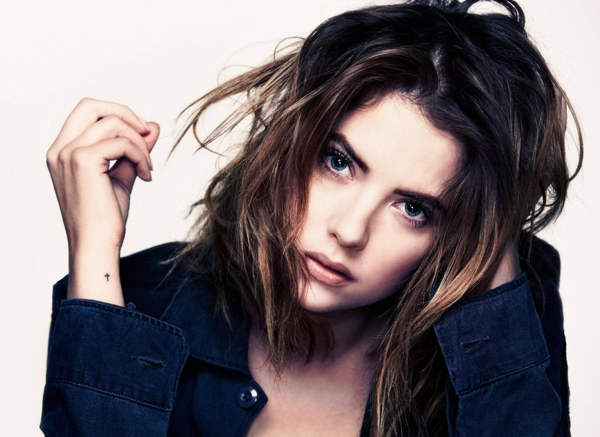 Ashley Benson, tousled dark hair, piercing blue eyes, Full HD Desktop Wallpaper