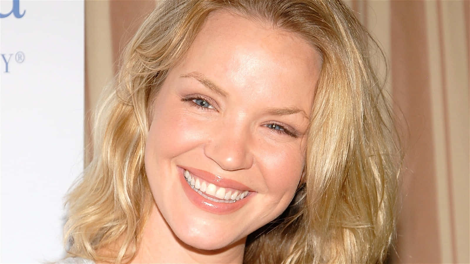 Ashley Scott, blonde, bright blue eyes, HD Desktop Wallpaper