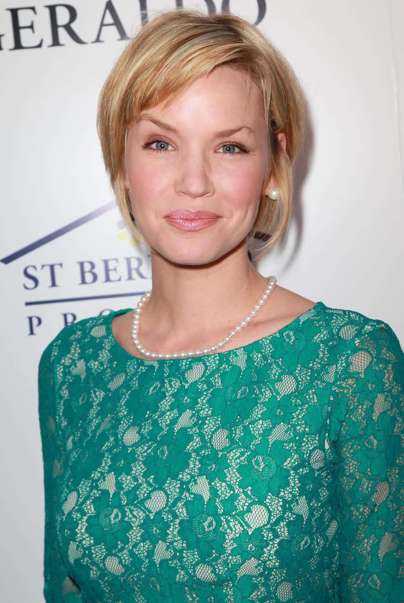 Ashley Scott, green lace dress, pearl necklace, Full HD Phone Wallpaper