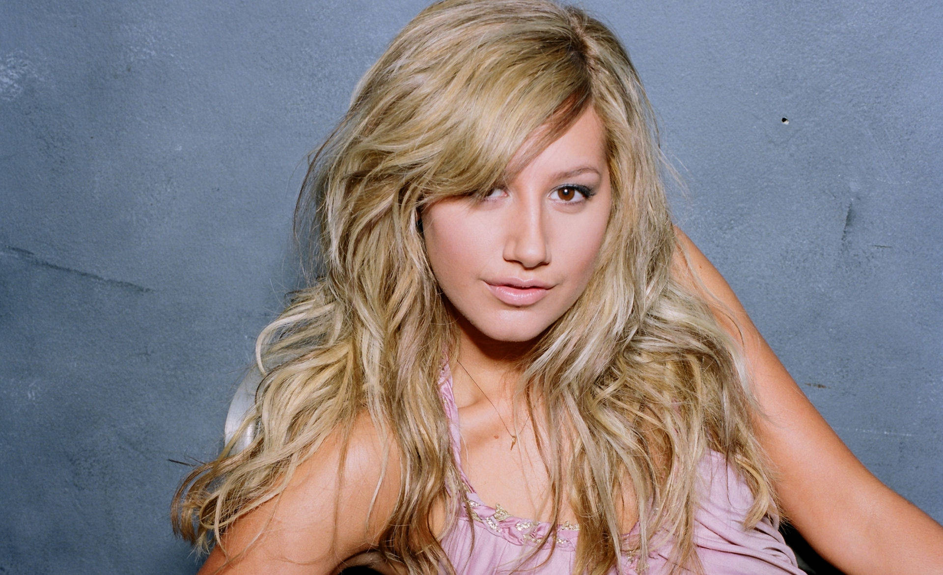 Ashley Tisdale, long wavy blonde hair, pink top, Full HD Desktop Wallpaper