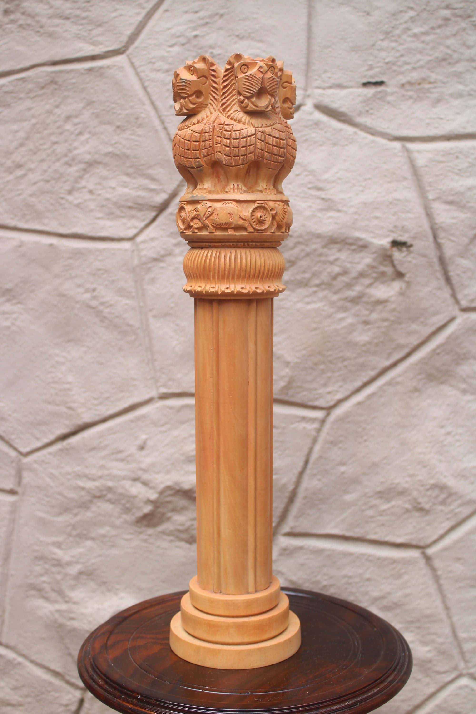 Ashoka Pillar, mythical beast, dark wooden pedestal, 2K Phone Wallpaper