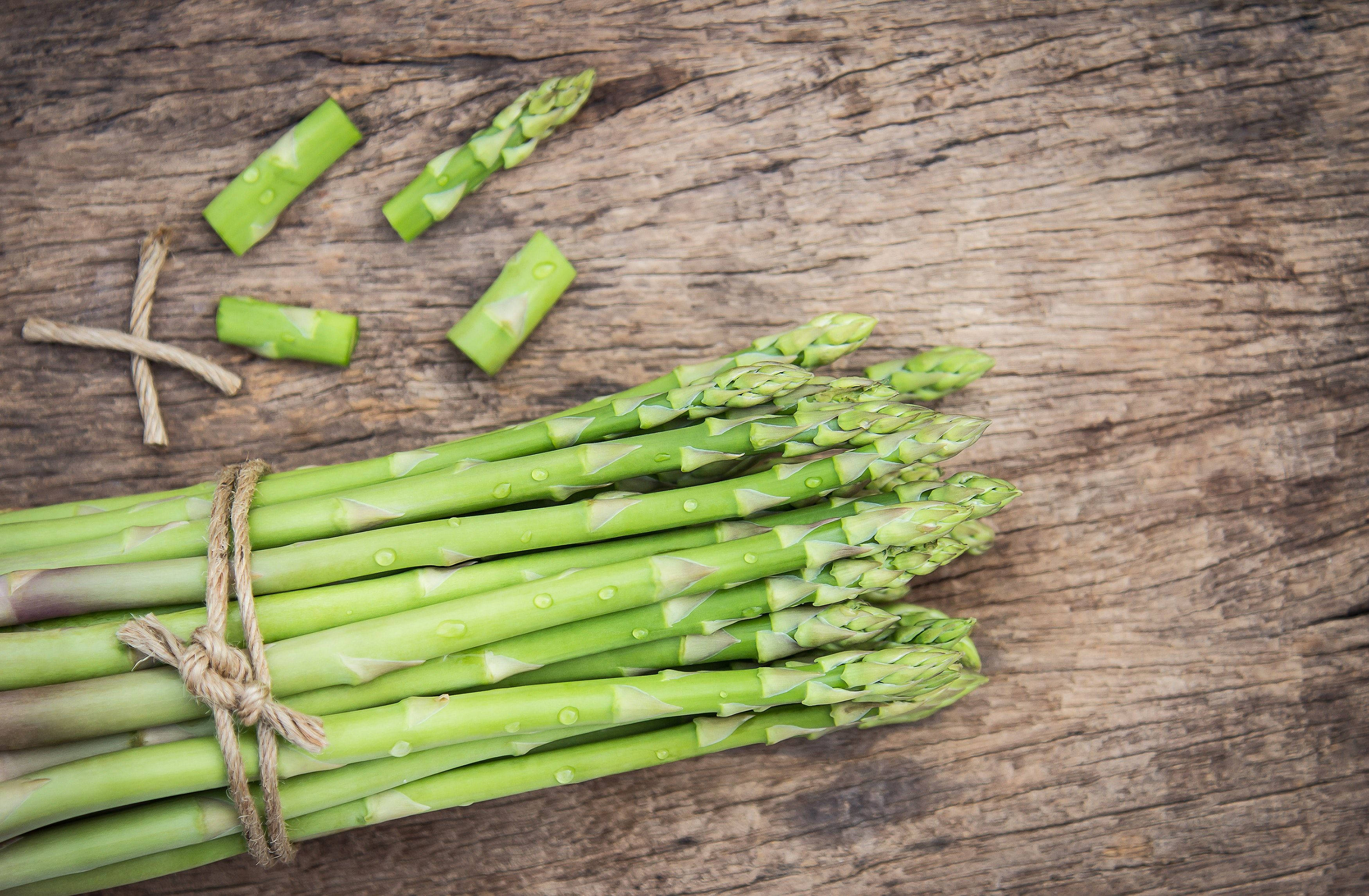 asparagus, brown rope, twine, 2K Desktop Wallpaper