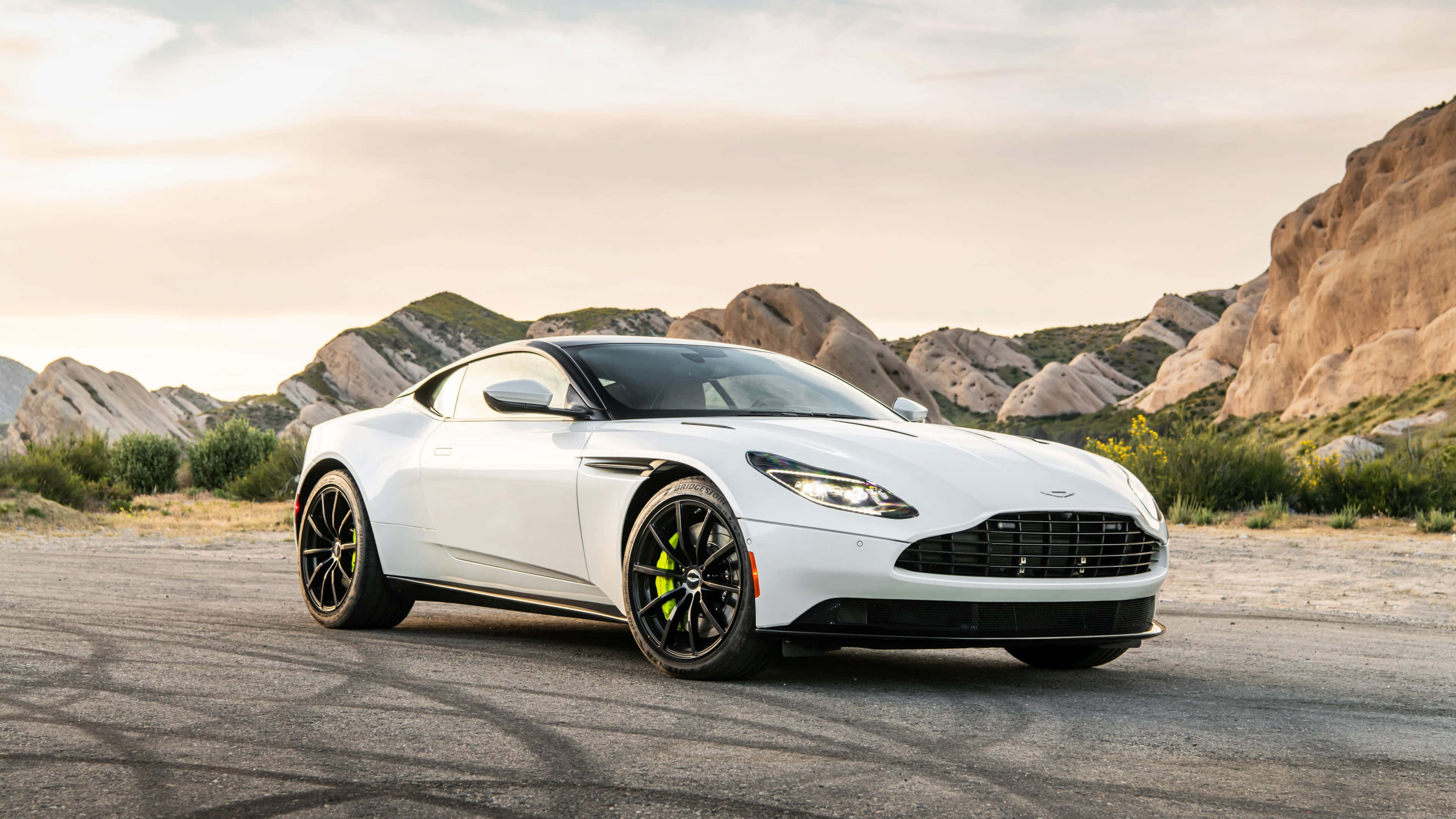 Aston Martin DB11, white, desert road, 4K Desktop Wallpaper