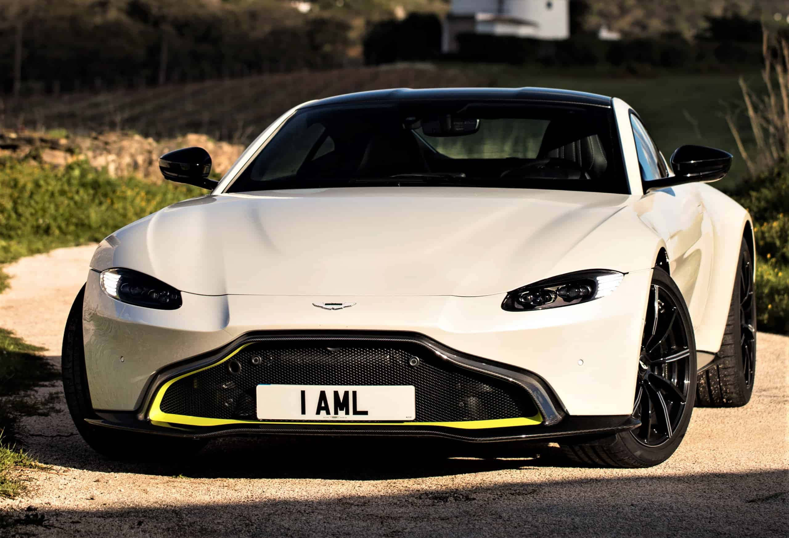 Aston Martin Vantage, white, yellow accents, 2K Desktop Wallpaper
