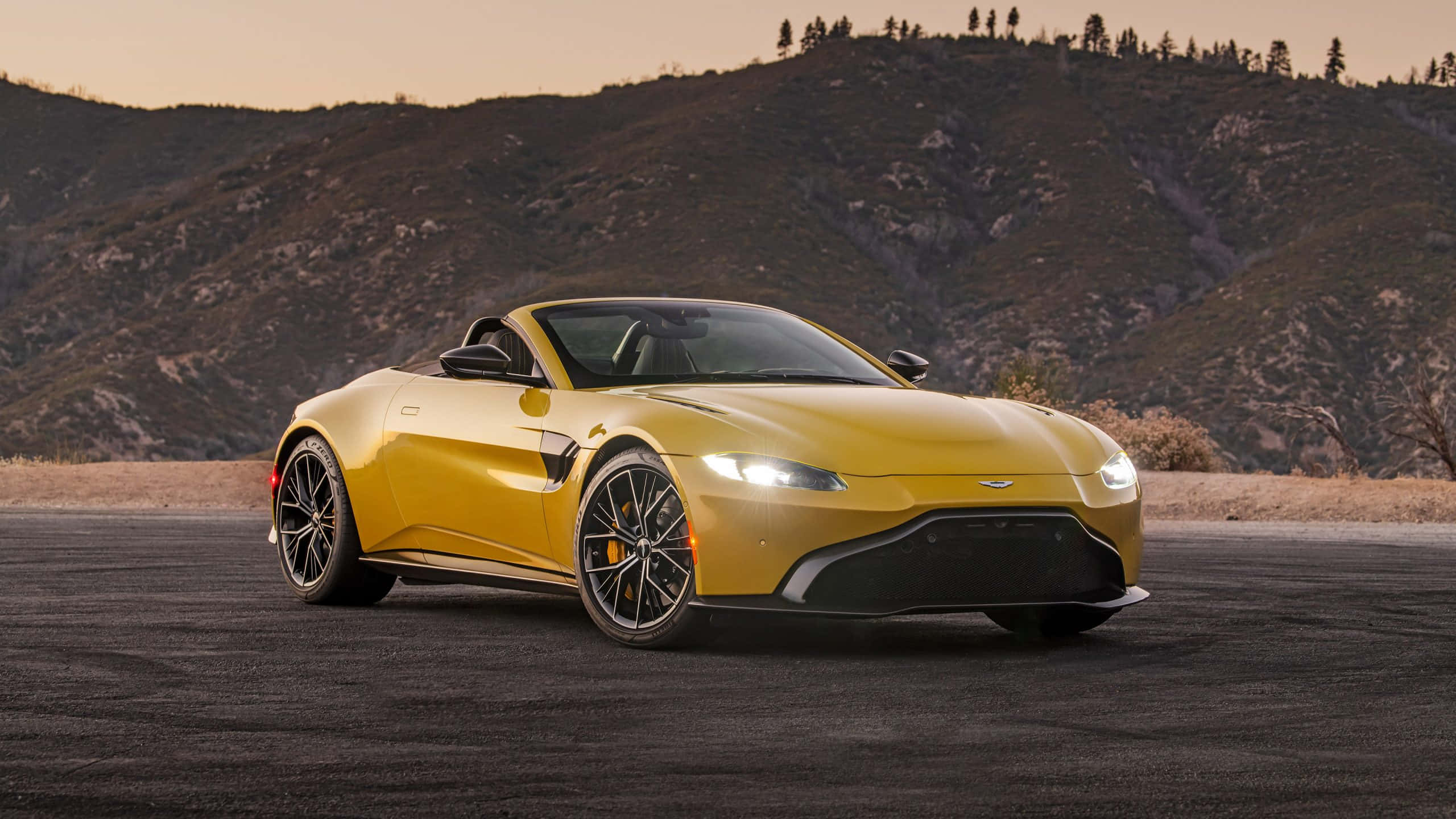 Aston Martin Vantage, yellow, convertible, 2K Desktop Wallpaper