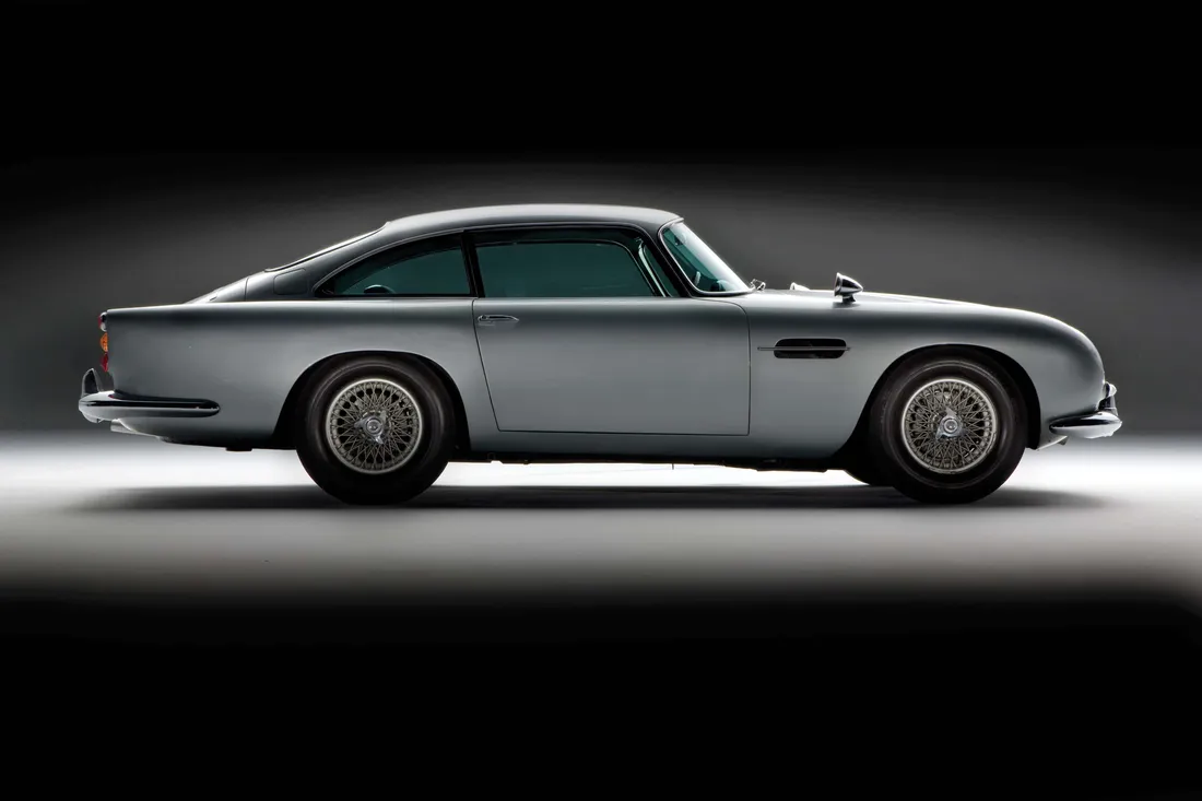 Aston Martin Wallpapers
