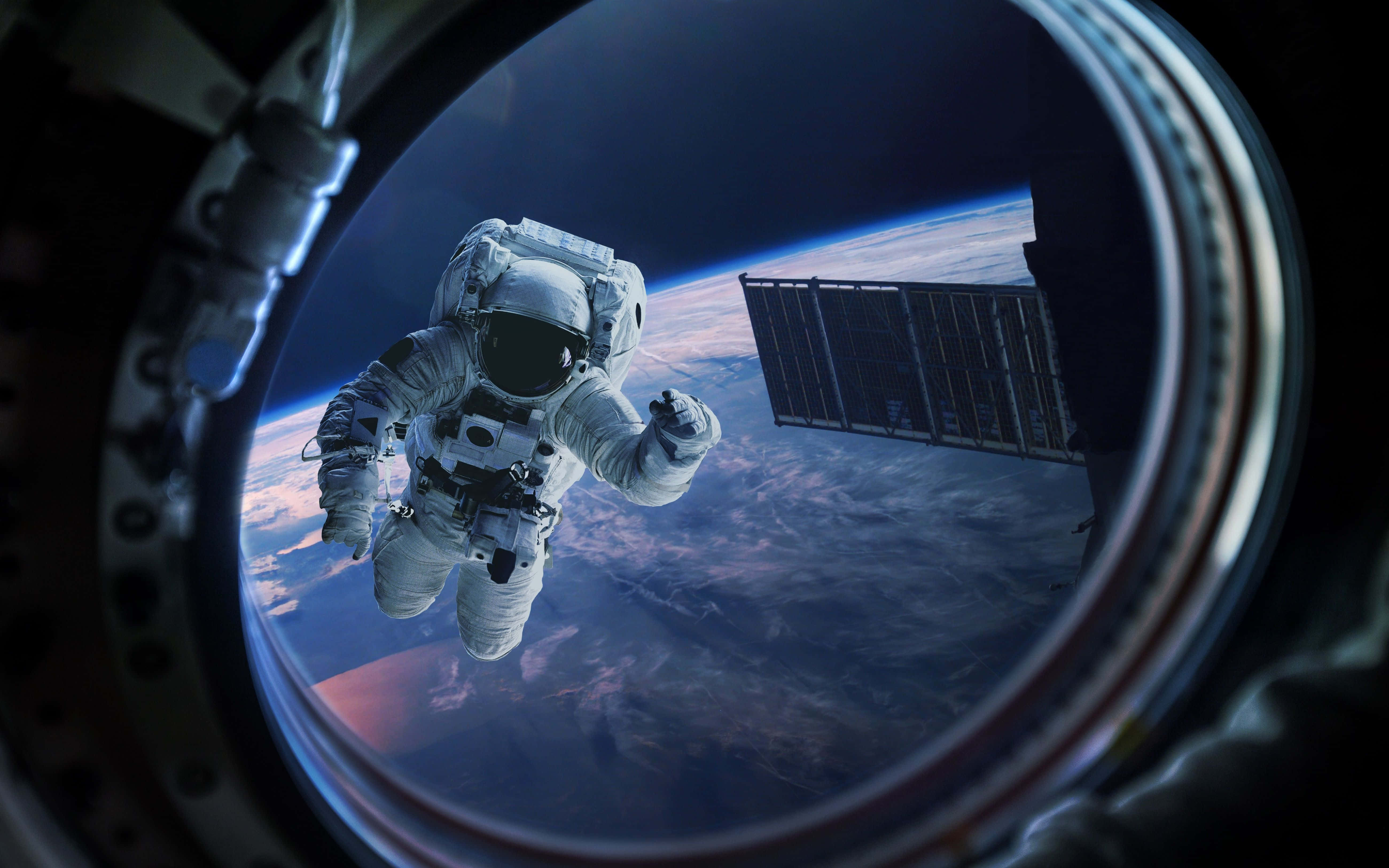 Astronaut, space, spacecraft, 5K Desktop Wallpaper