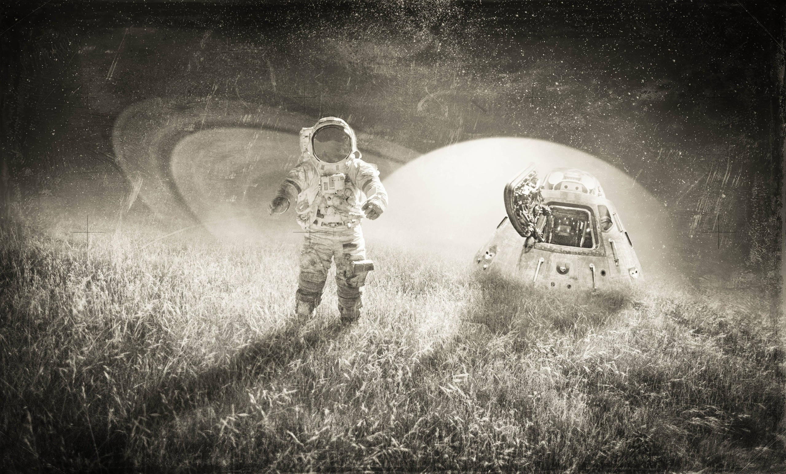 Black And White Astronaut, crashed spacecraft, grassy field, 2K Desktop Wallpaper