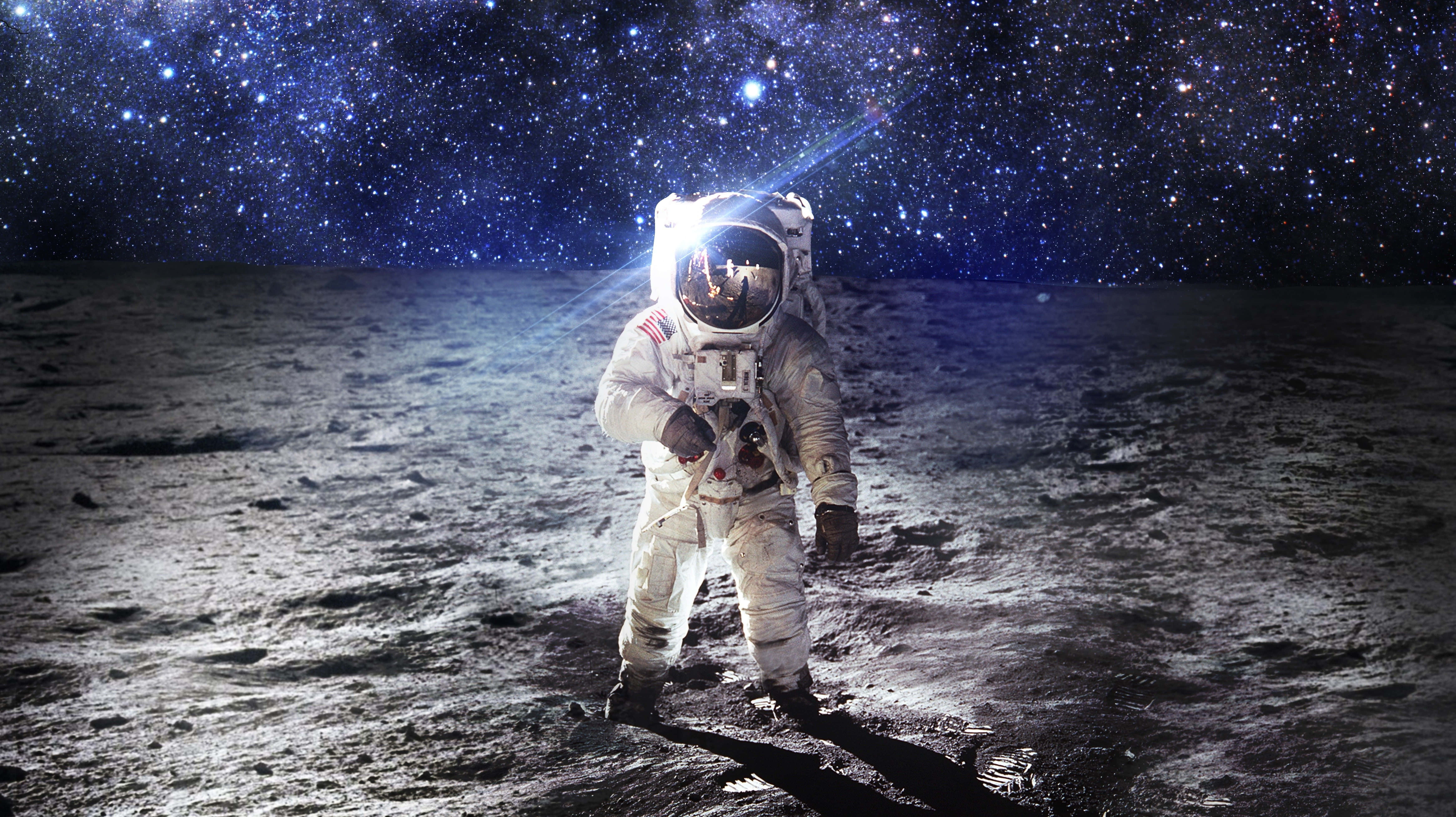 astronaut, moon, cratered surface, 5K Desktop Wallpaper