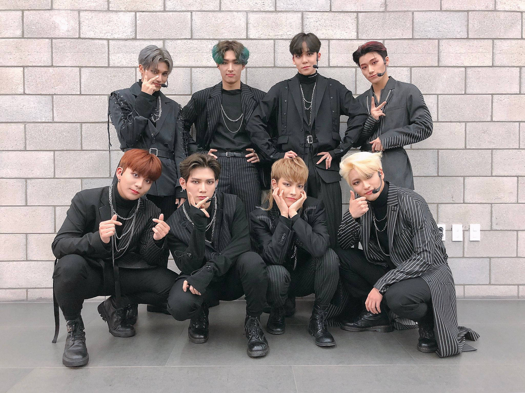 ATEEZ, black pinstripe outfits, gray brick wall, Full HD Desktop Wallpaper