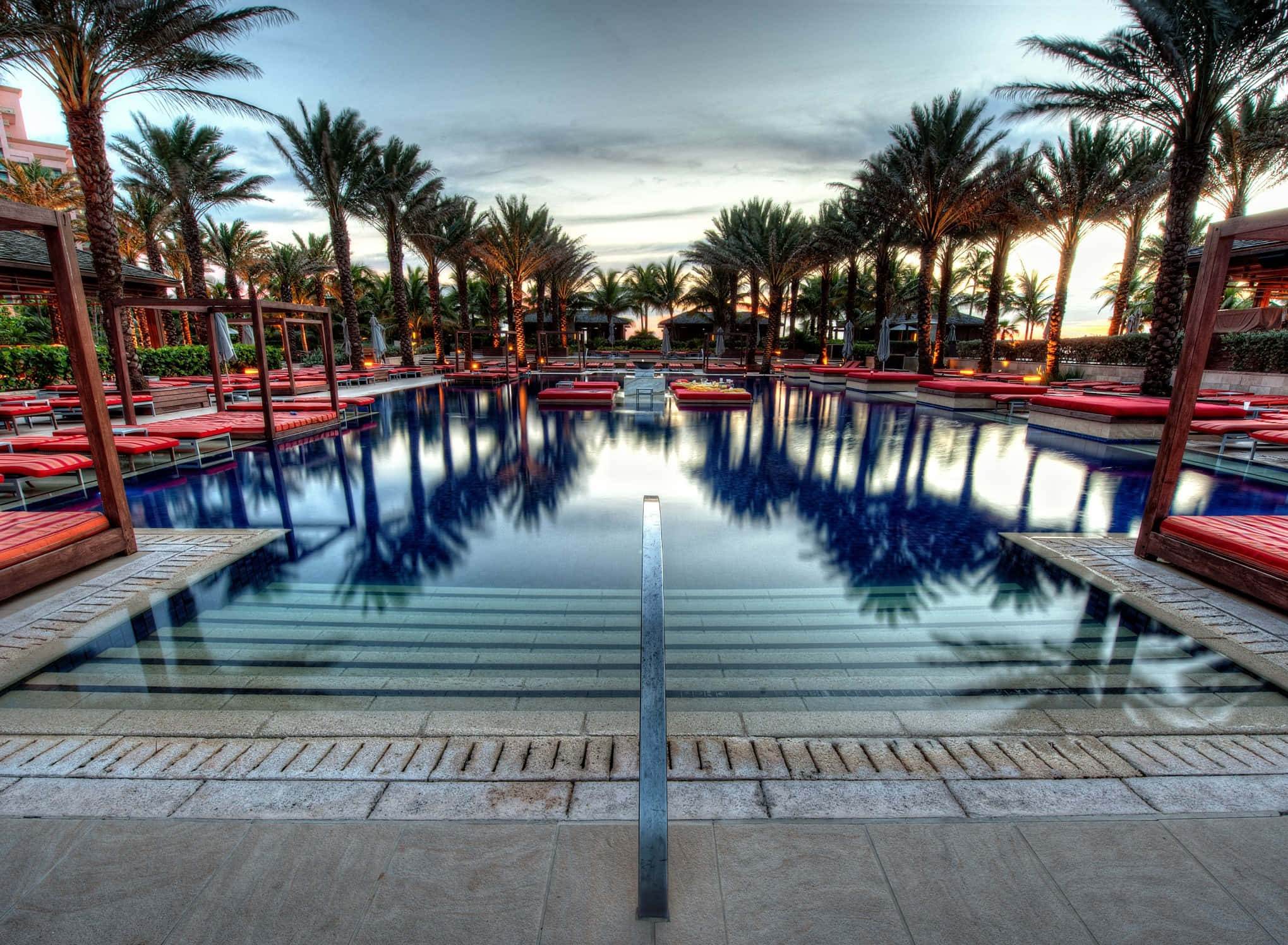 Atlantis Resort, dusk, pool, Full HD Desktop Wallpaper