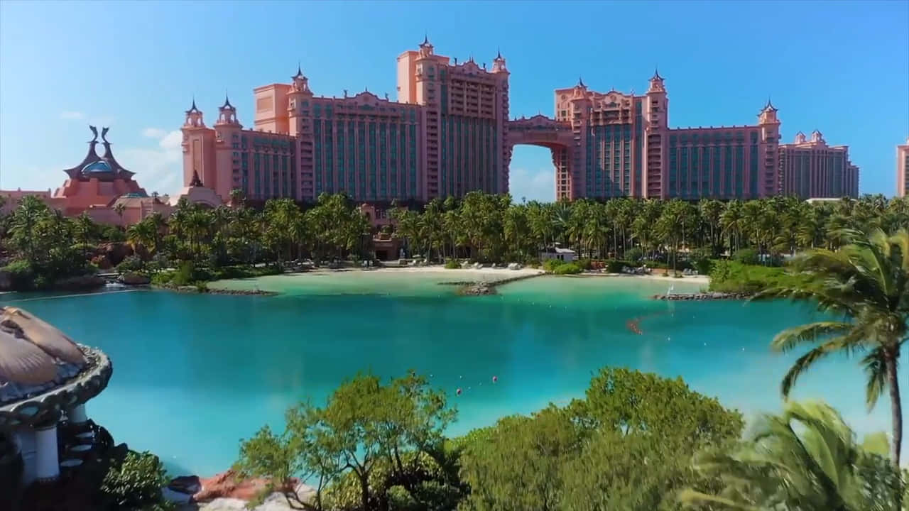 Atlantis Resort, pink resort hotel, turquoise waters, HD Desktop Wallpaper