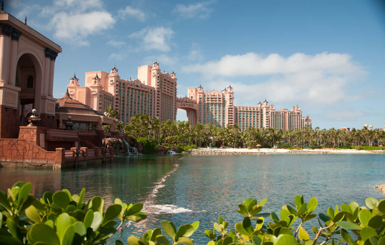 Atlantis Resort, pink resort towers, turquoise waters, HD Desktop Wallpaper