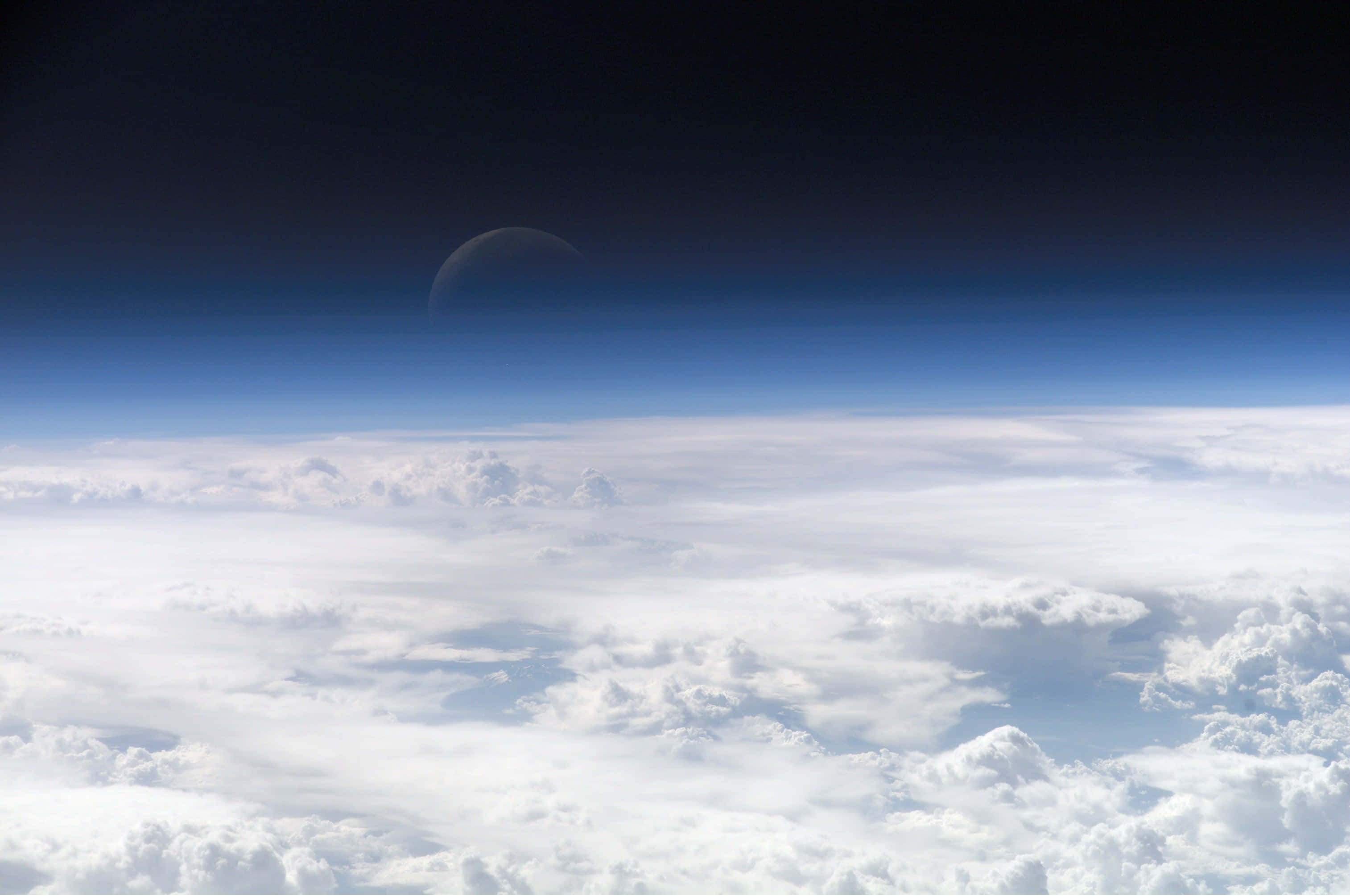 Serene Sunset Sky, crescent moon, deep blue sky, 2K Desktop Wallpaper