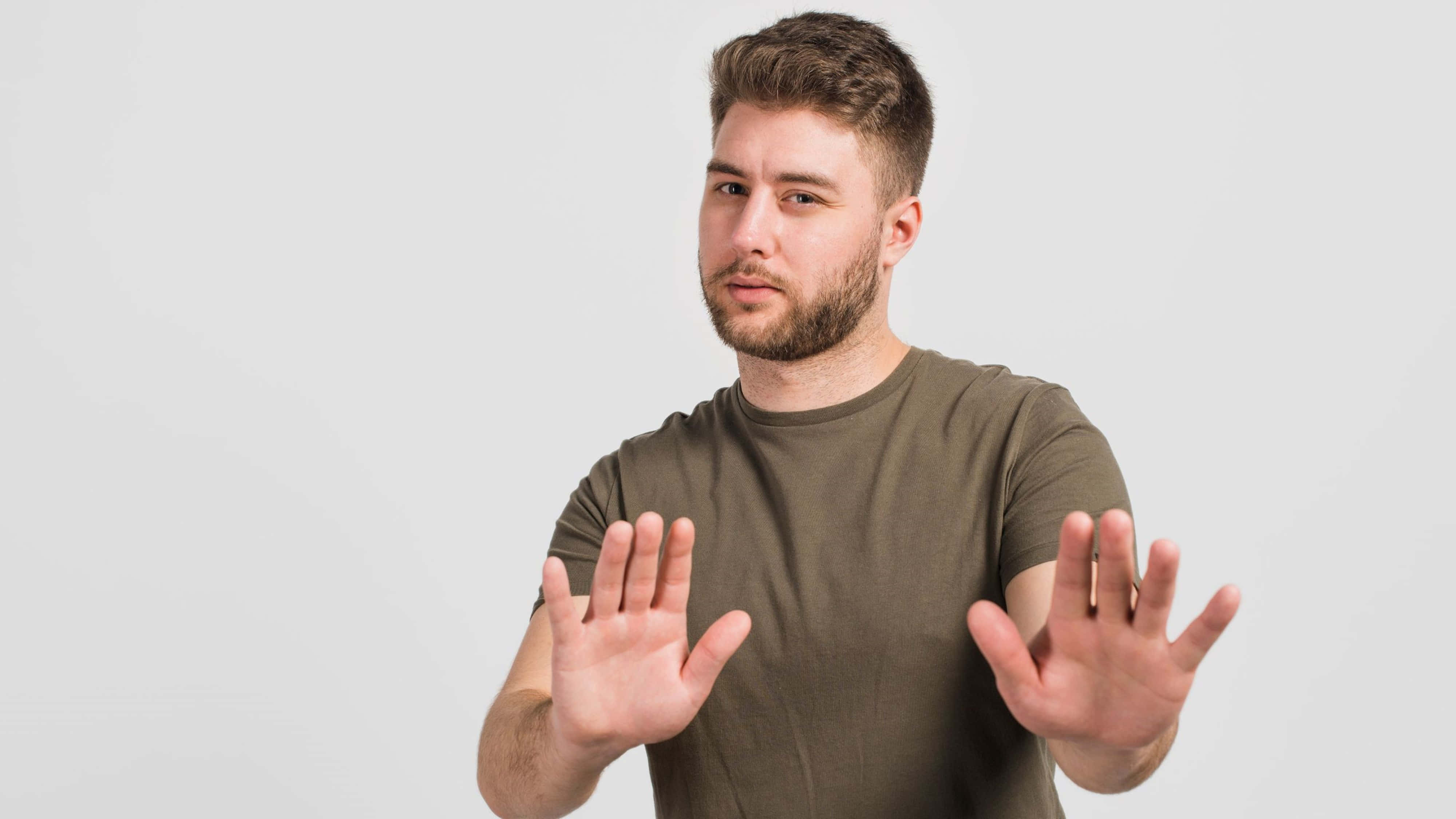4K Boys Attitude Guy, brown t-shirt, beard, 4K Desktop Wallpaper