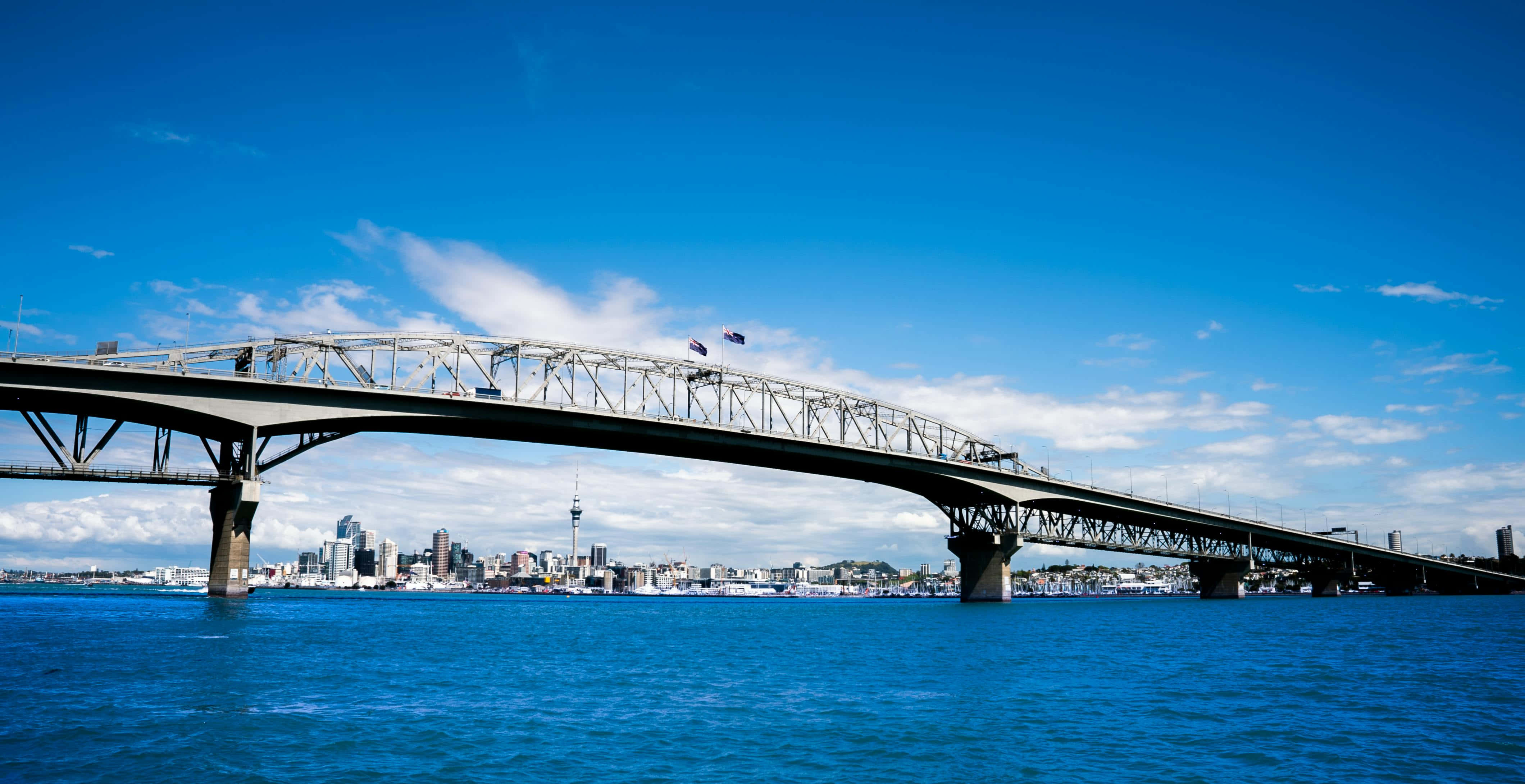 Auckland Harbour Bridge, city skyline, modern city skyline, 4K Desktop Wallpaper