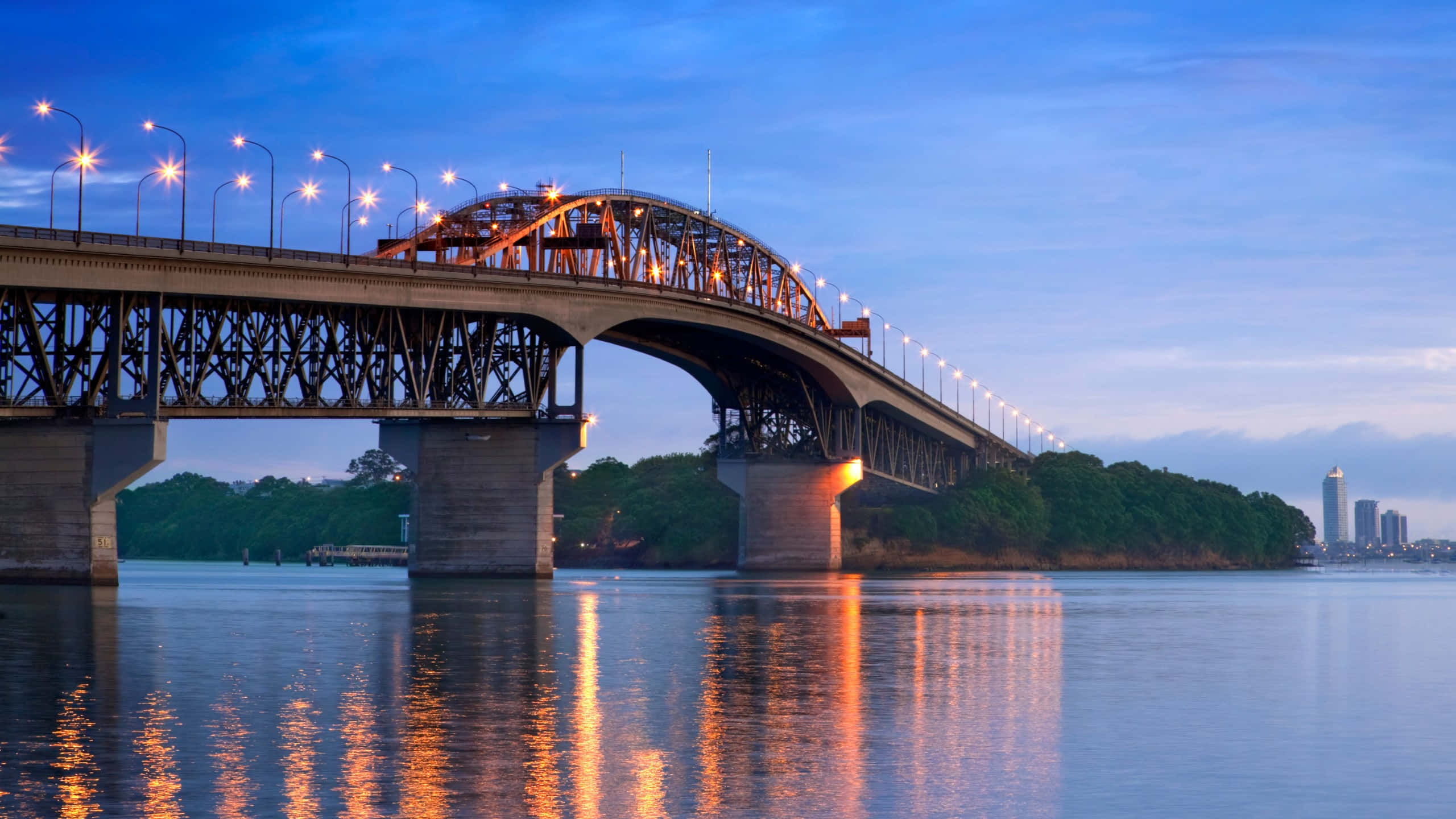 Auckland Harbour Bridge, dusk, warm lights, 2K Desktop Wallpaper