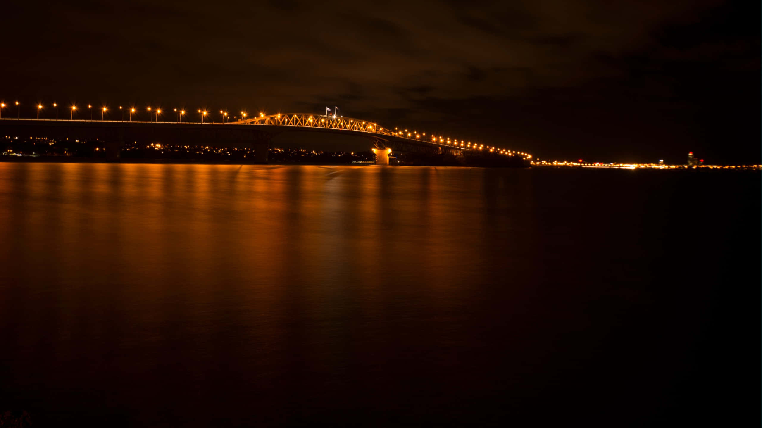 Auckland Harbour Bridge, night lights, warm lights, 2K Desktop Wallpaper