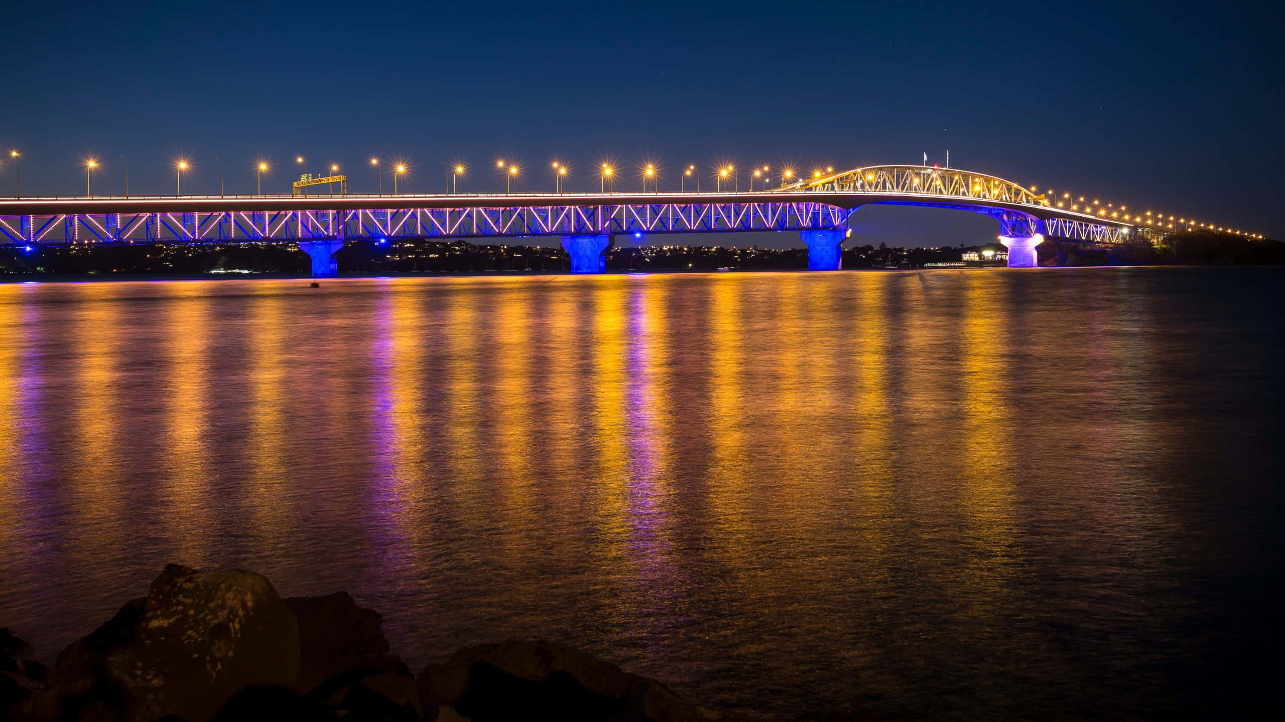 Auckland Harbour Bridge, blue lights, gold lights, 2K Desktop Wallpaper