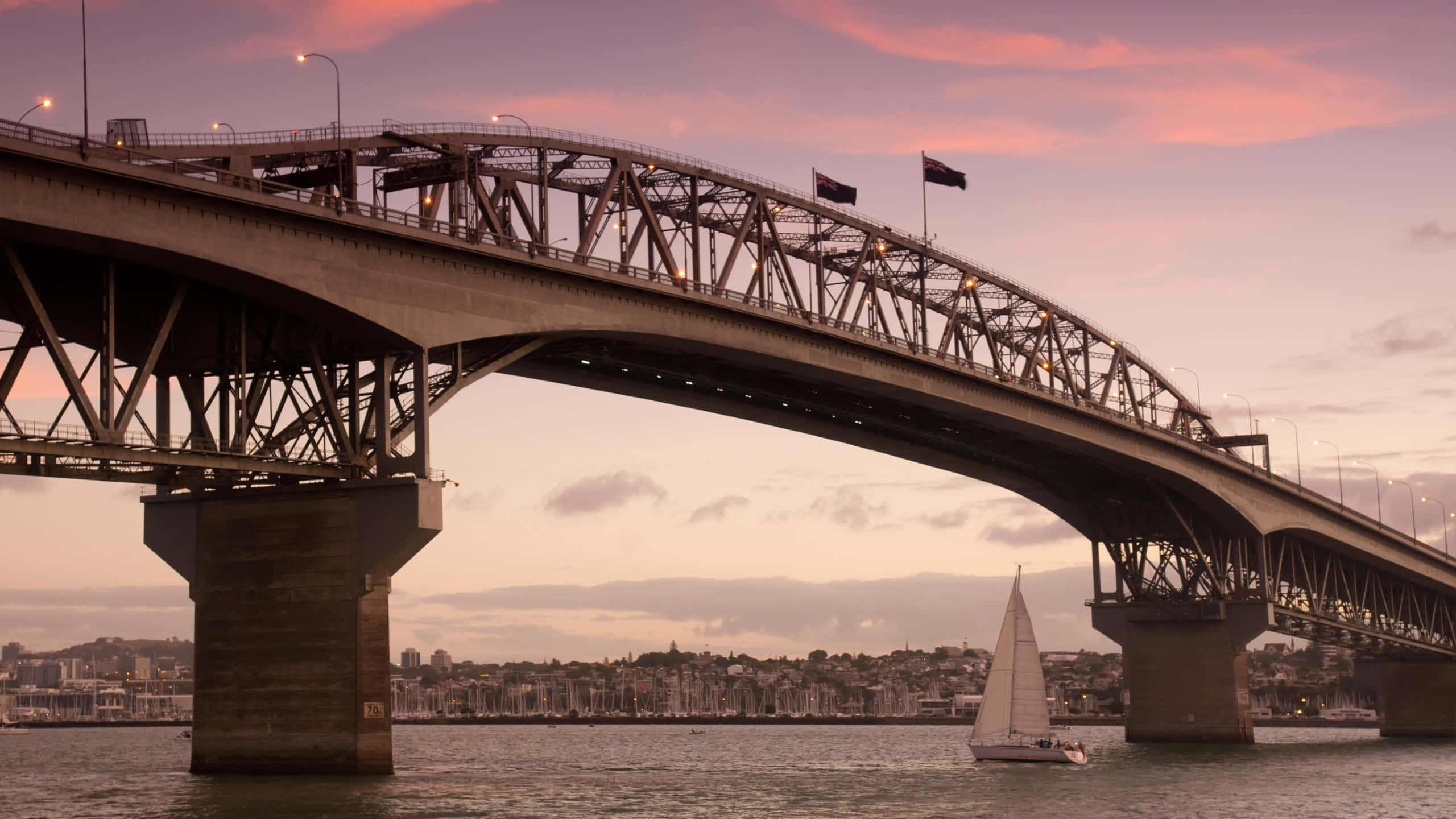 Auckland Harbour Bridge, dusk, sailboat, 2K Desktop Wallpaper
