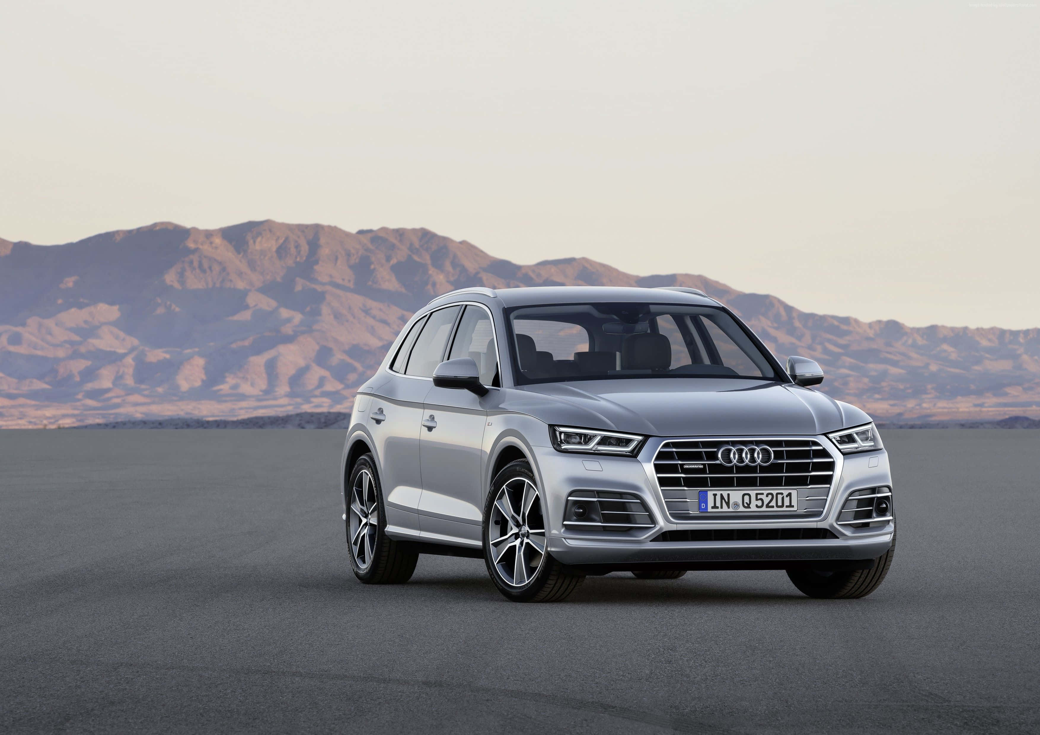 Audi Q5, silver, desert plain, 2K Desktop Wallpaper