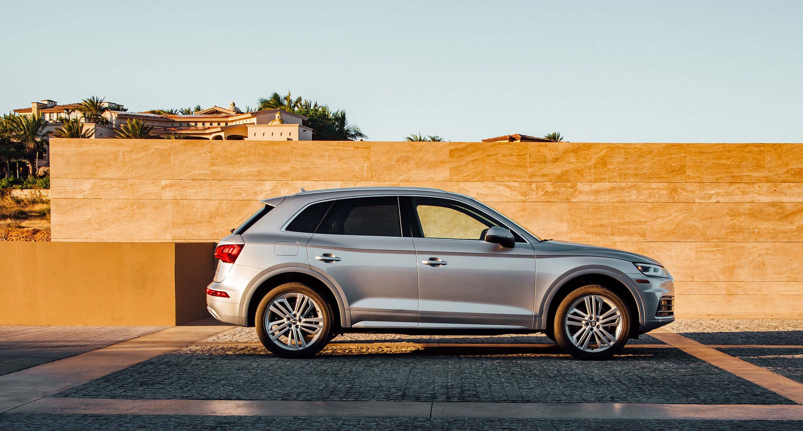Audi Q5, silver, stone wall, 2K Desktop Wallpaper