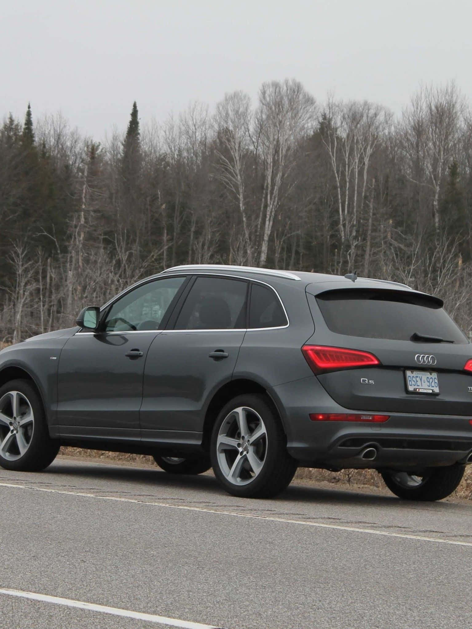 Audi Q5, gray, asphalt road, Full HD Phone Wallpaper