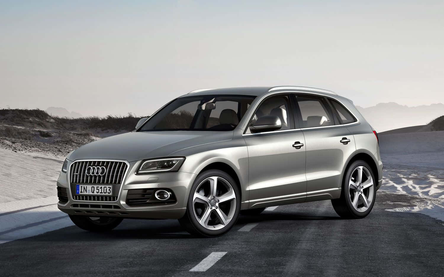 Audi Q5, silver, paved road, HD Desktop Wallpaper