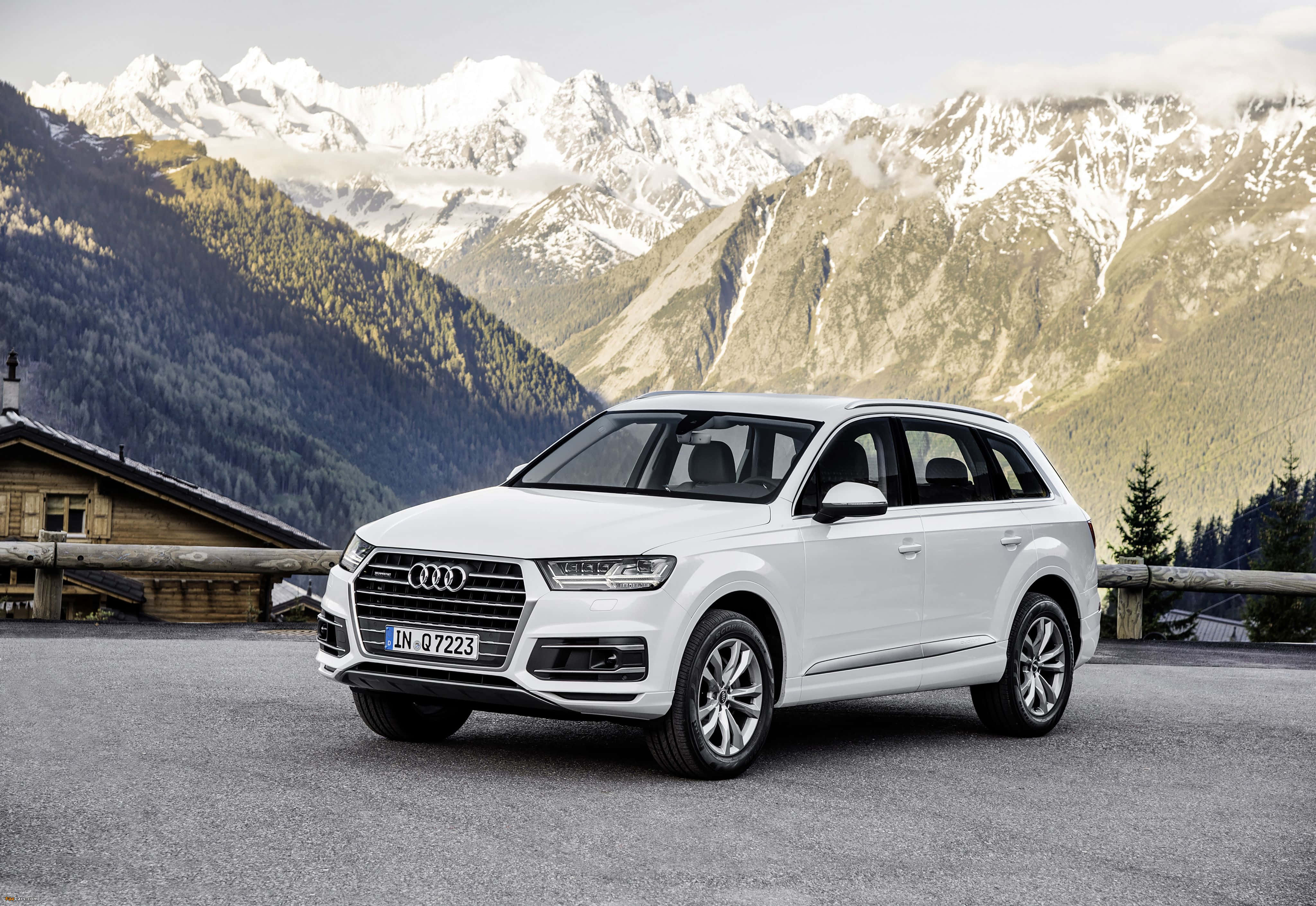 Audi Q7, white, mountain road, 4K Desktop Wallpaper