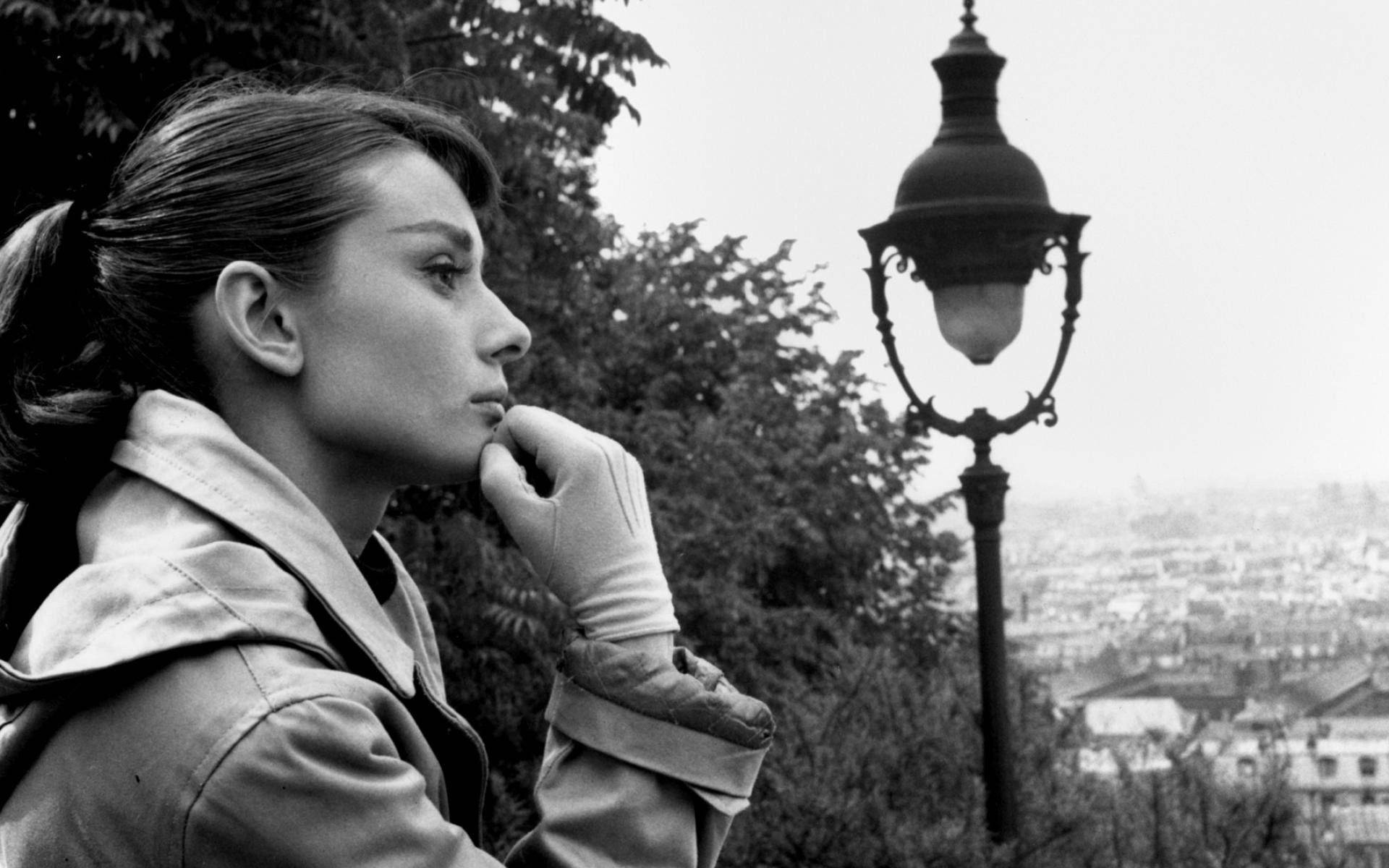 Audrey Hepburn, trench coat, gloves, Full HD Desktop Wallpaper