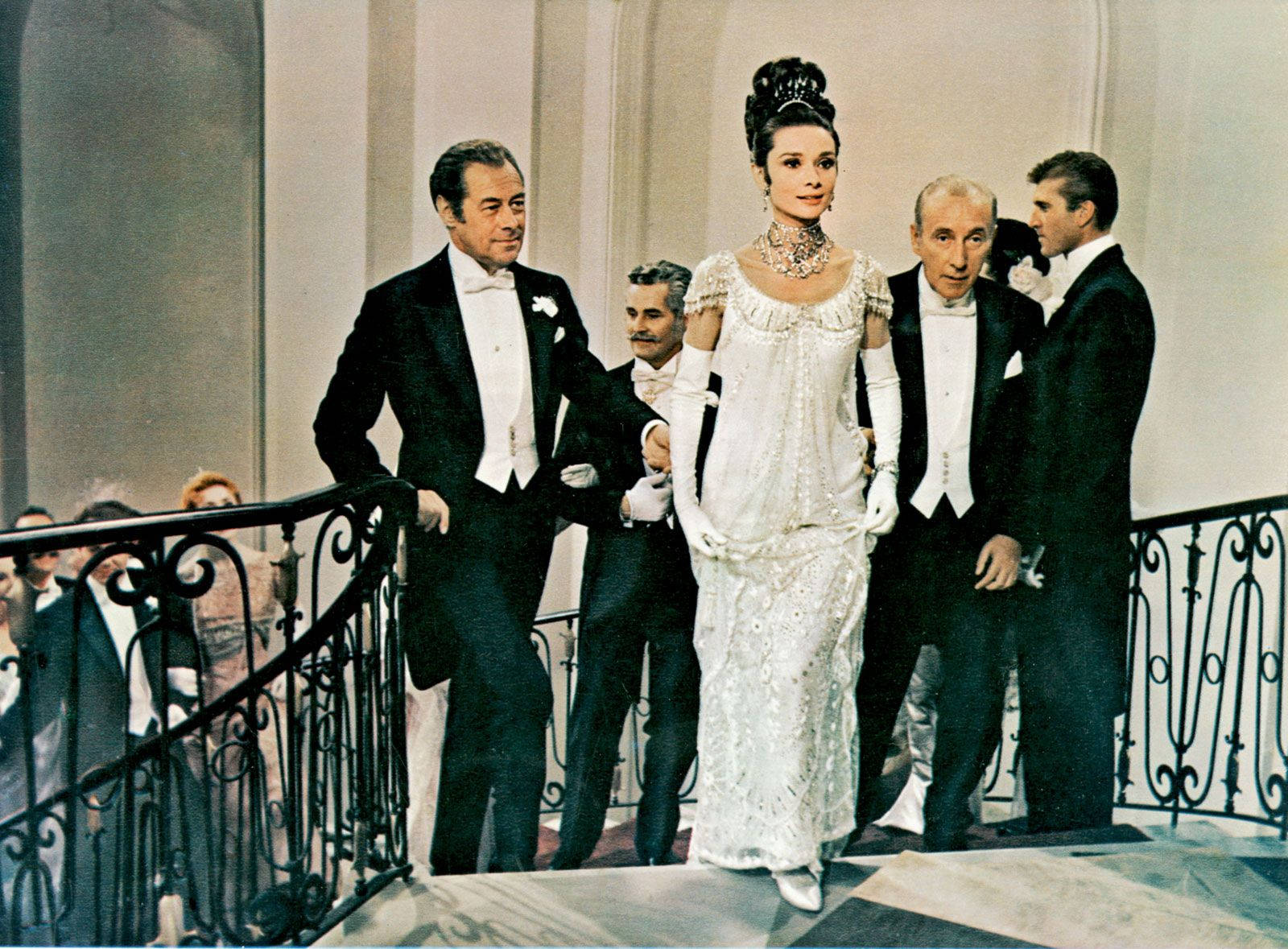 Audrey Hepburn, sparkling white gown, grand staircase, HD Desktop Wallpaper