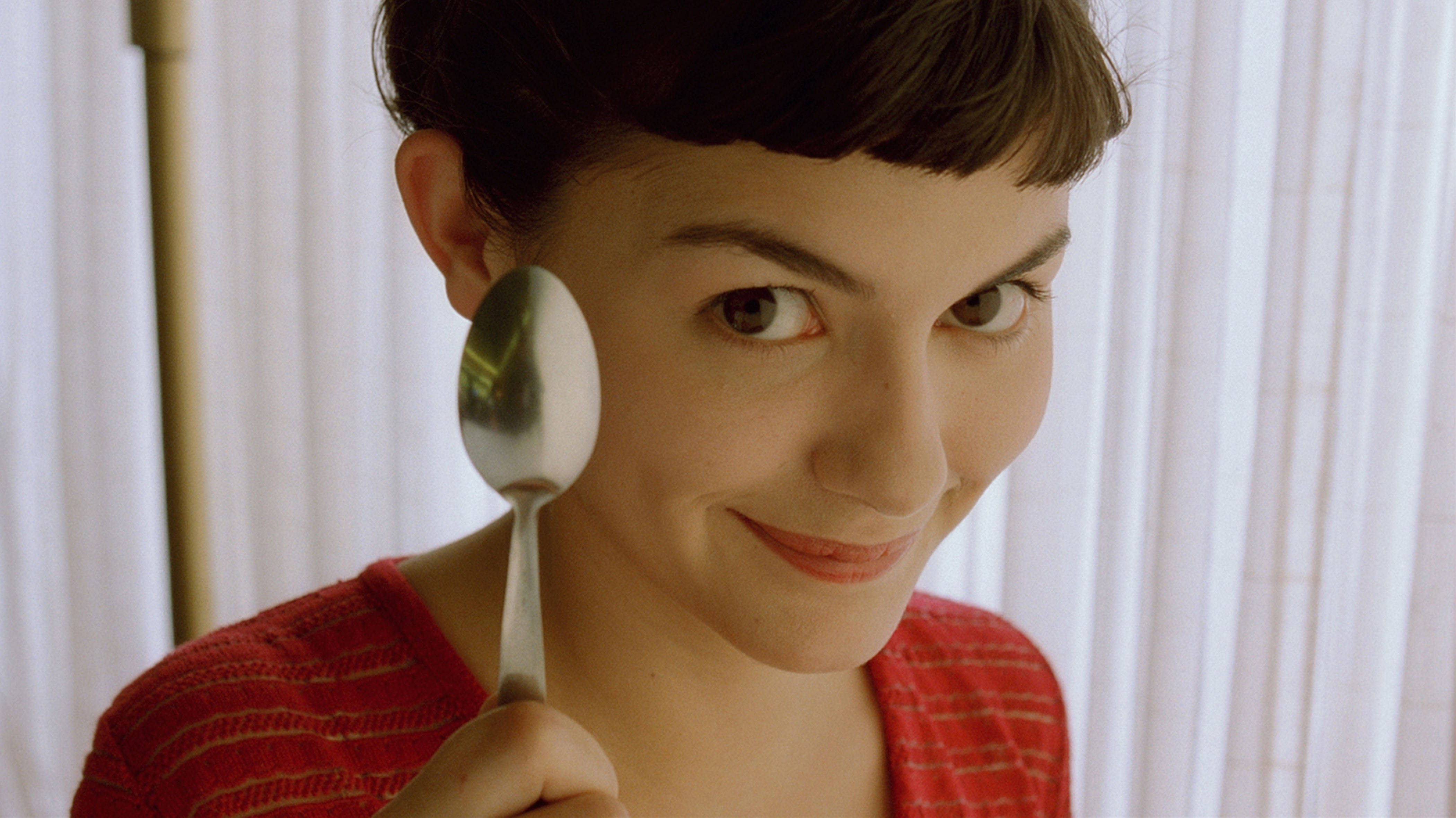 Audrey Tautou, red sweater, spoon, 4K Desktop Wallpaper