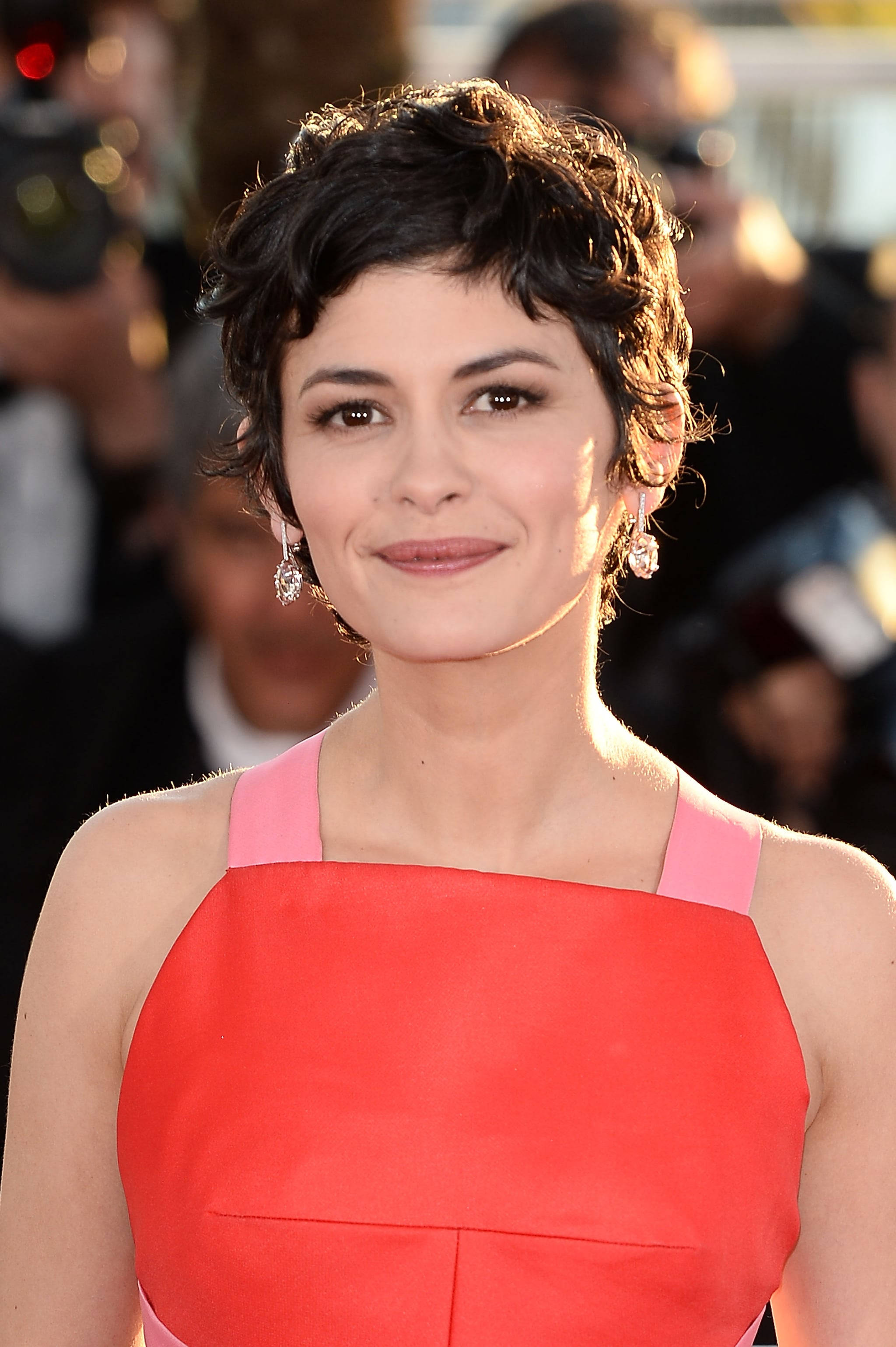 Audrey Tautou, red dress, short hair, 2K Phone Wallpaper