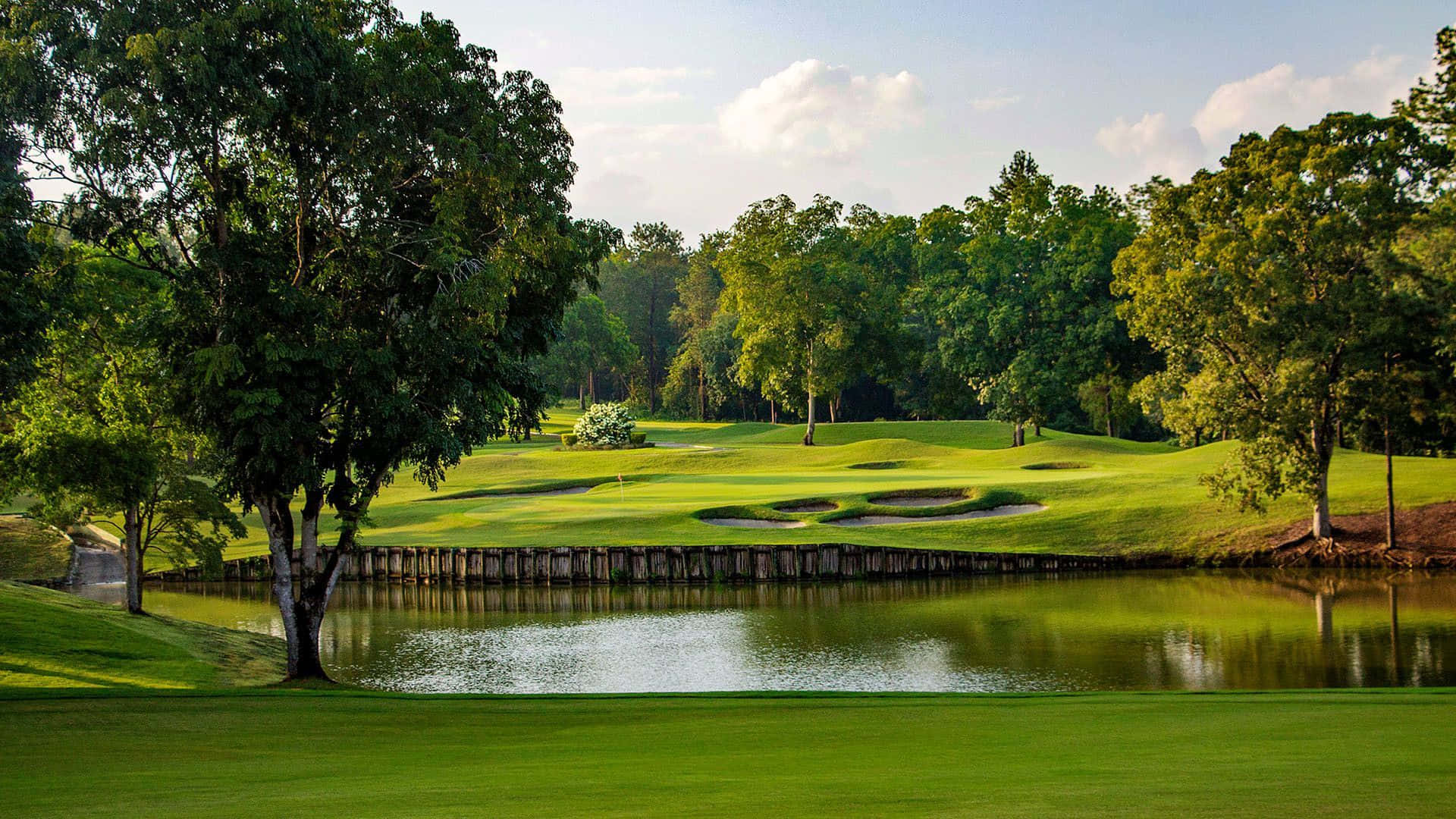 Augusta National Golf Course, lush green fairways, mature trees, Full HD Desktop Wallpaper