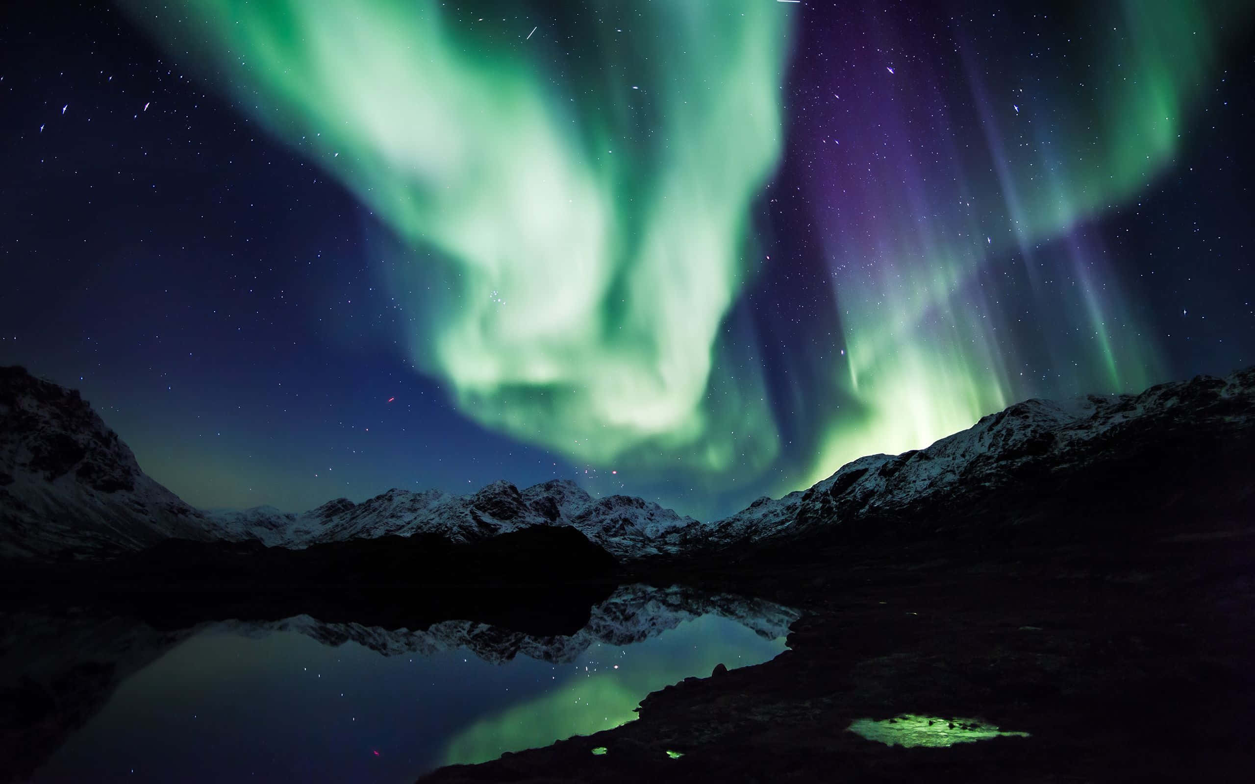Aurora borealis, snowcapped mountains, calm lake, 2K Desktop Wallpaper