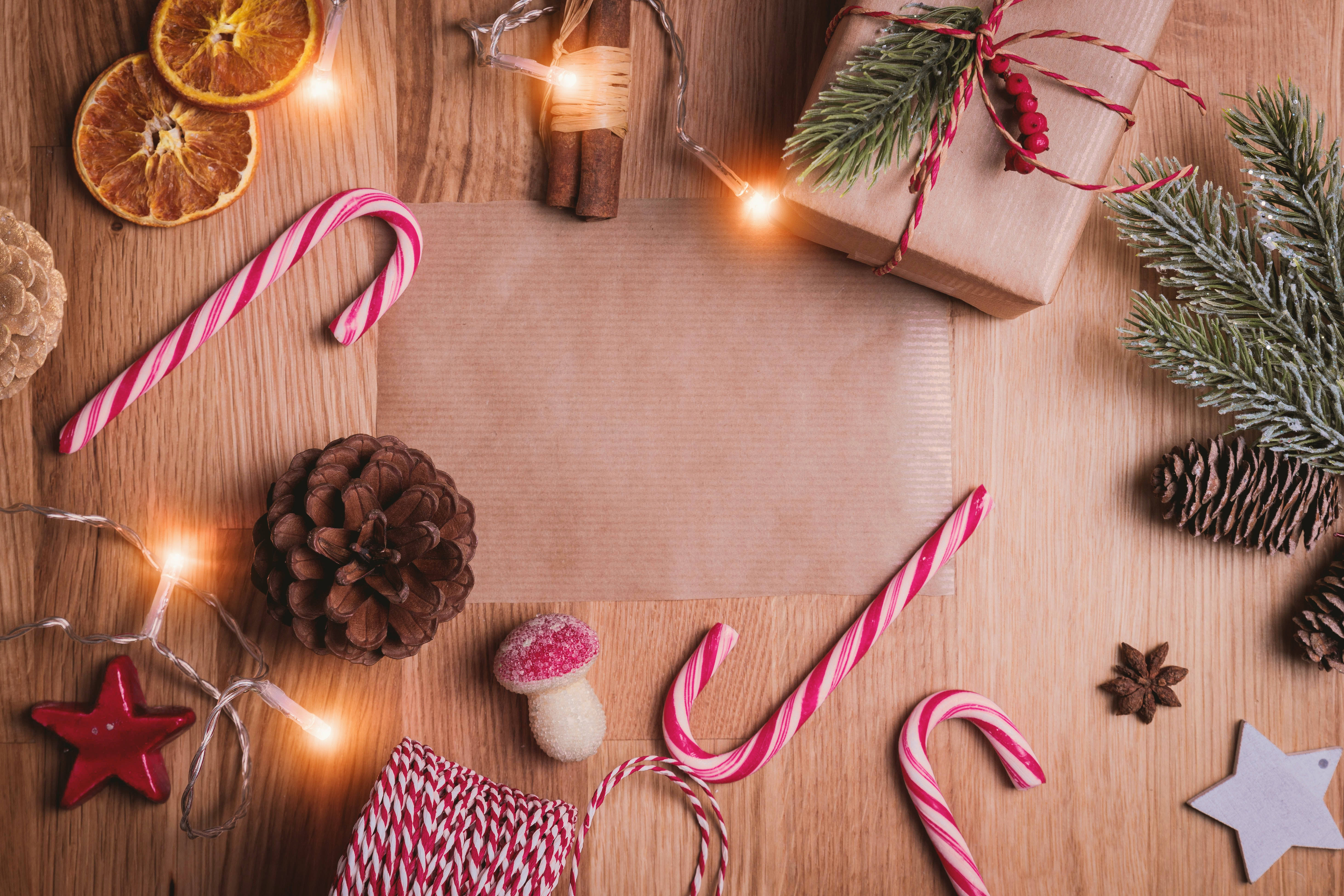 Australian Christmas, red ornaments, candy canes, 5K Desktop Wallpaper
