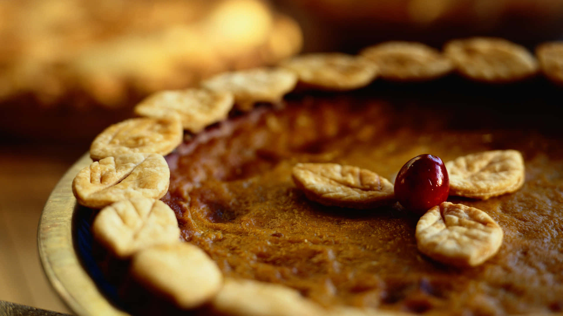 Autumn Bounty, golden-brown pumpkin pie, leaf-shaped crust, Full HD Desktop Wallpaper
