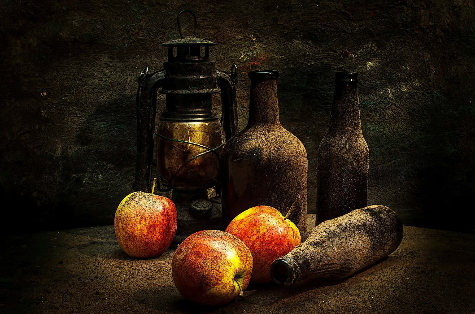 autumn food 2009, dusty apples, vintage bottles, Full HD Desktop Wallpaper