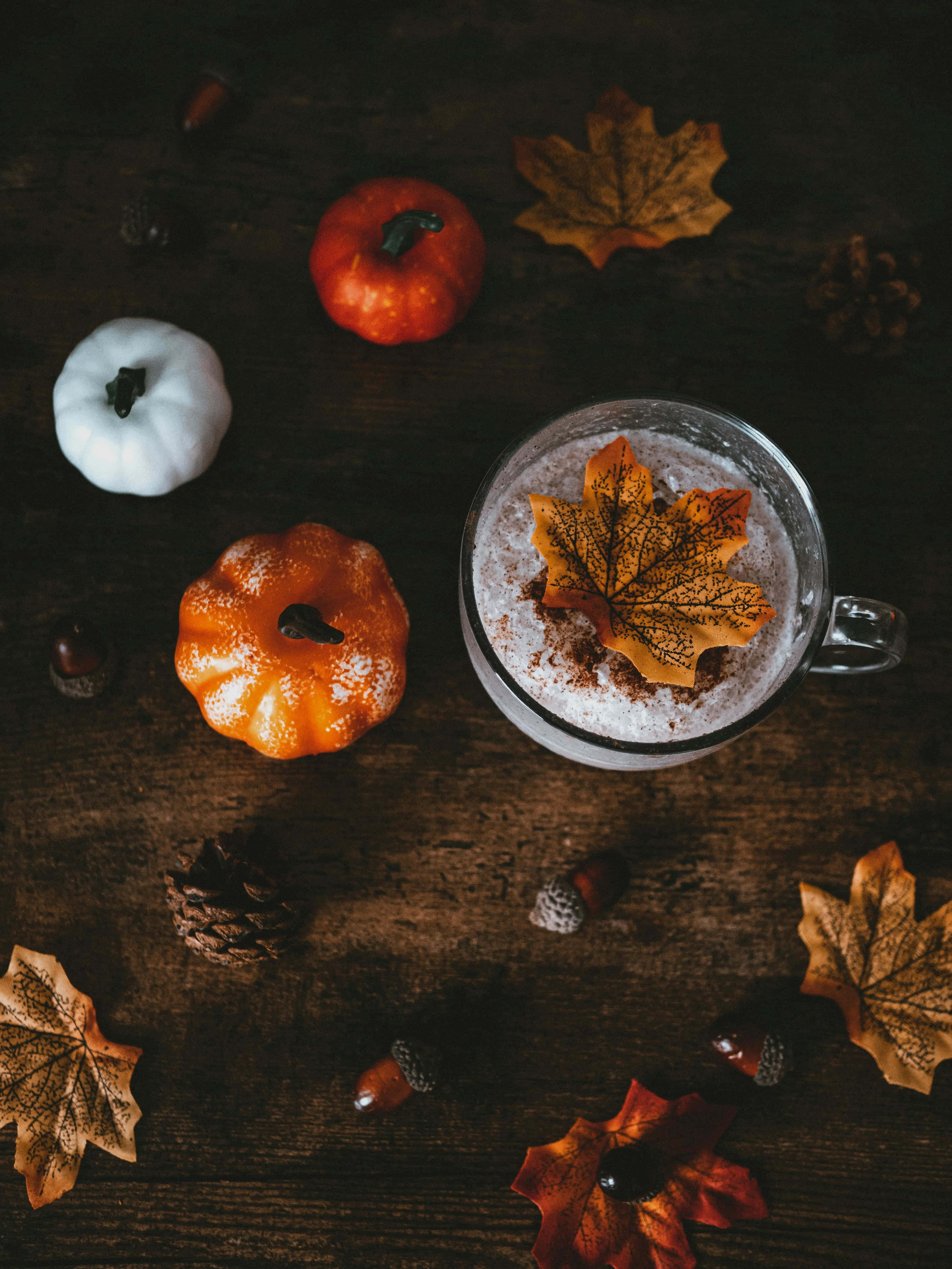 Autumn Pumpkin Spice Latte, frothy drink, maple leaf, 5K Phone Wallpaper