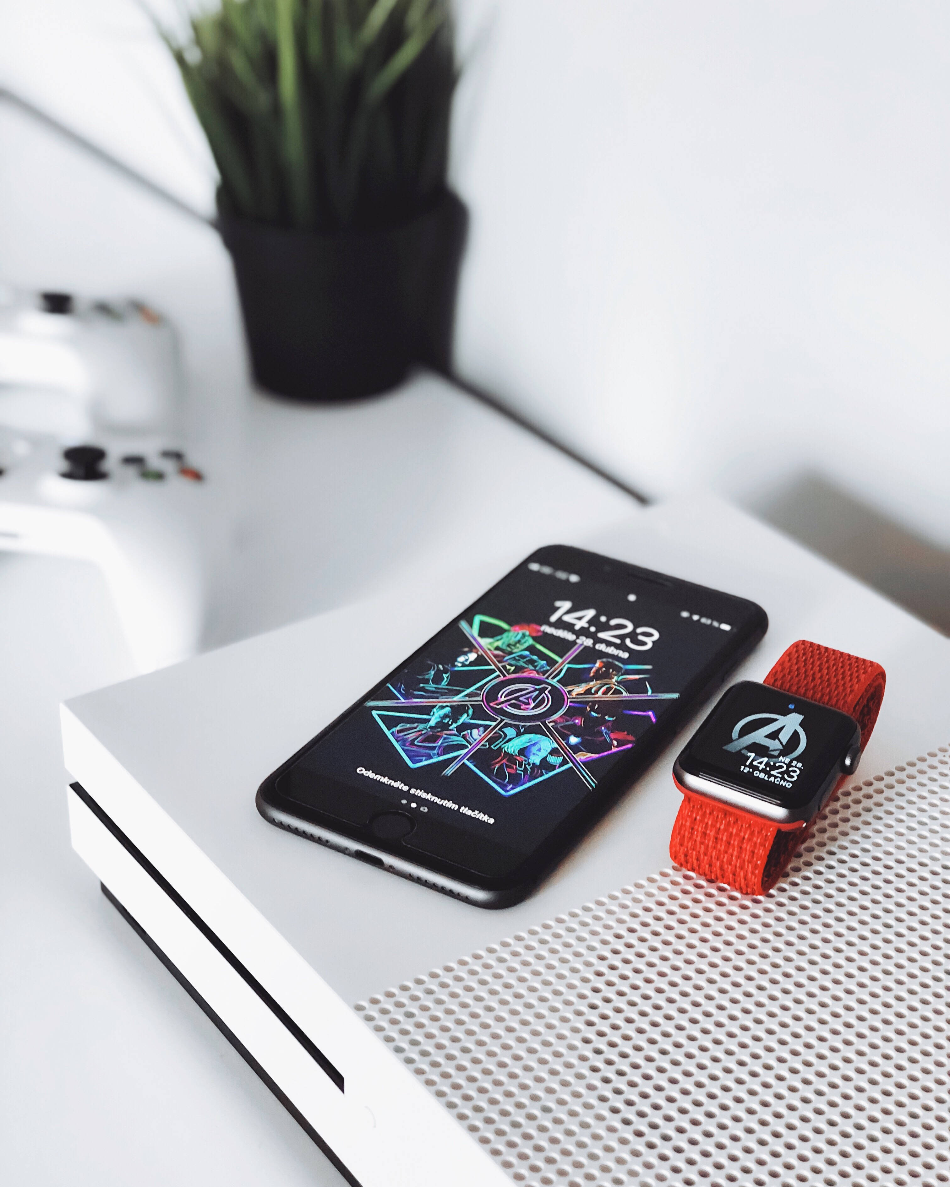 iPhone XS, Avengers, white, 2K Phone Wallpaper