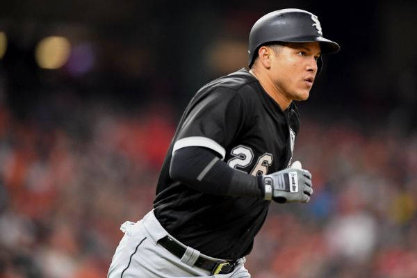 Avisail Garcia, number 26, black jersey, SD Desktop Wallpaper