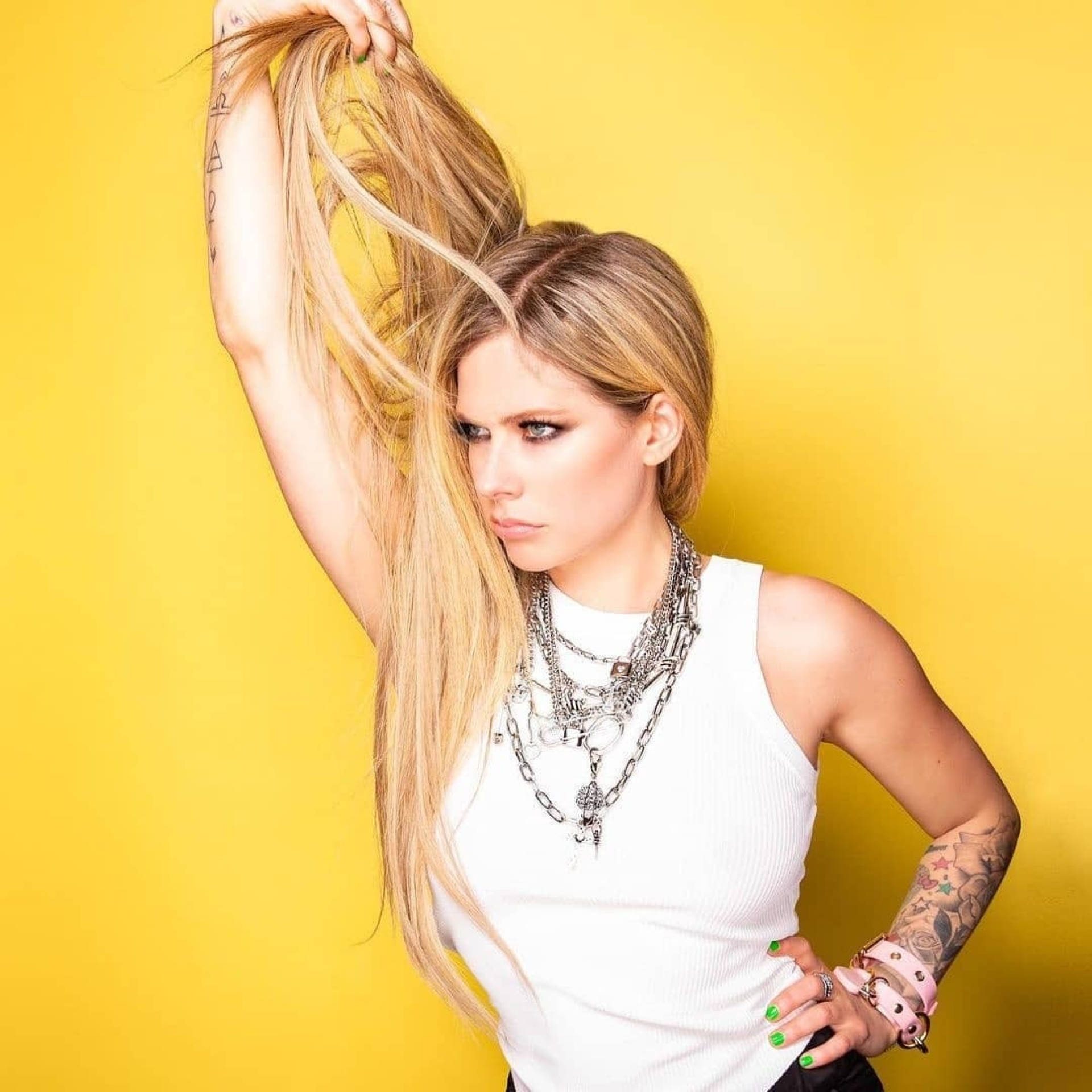 Avril Lavigne, long blonde hair, tattoos, Full HD Desktop Wallpaper