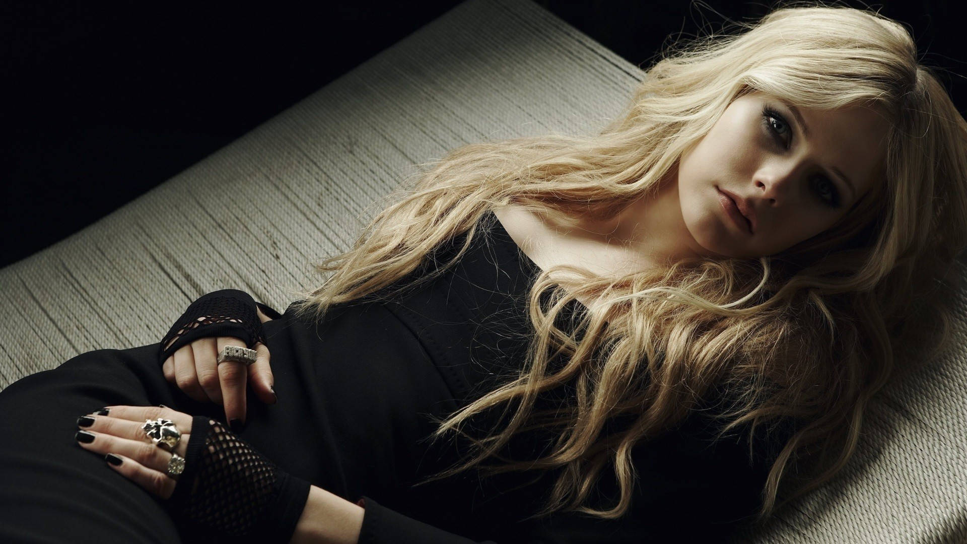 Avril Lavigne, bad girl, blonde woman, Full HD Desktop Wallpaper