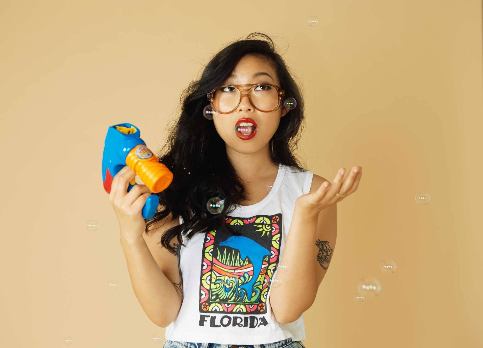 Awkwafina, bubble gun, glasses, Full HD Desktop Wallpaper