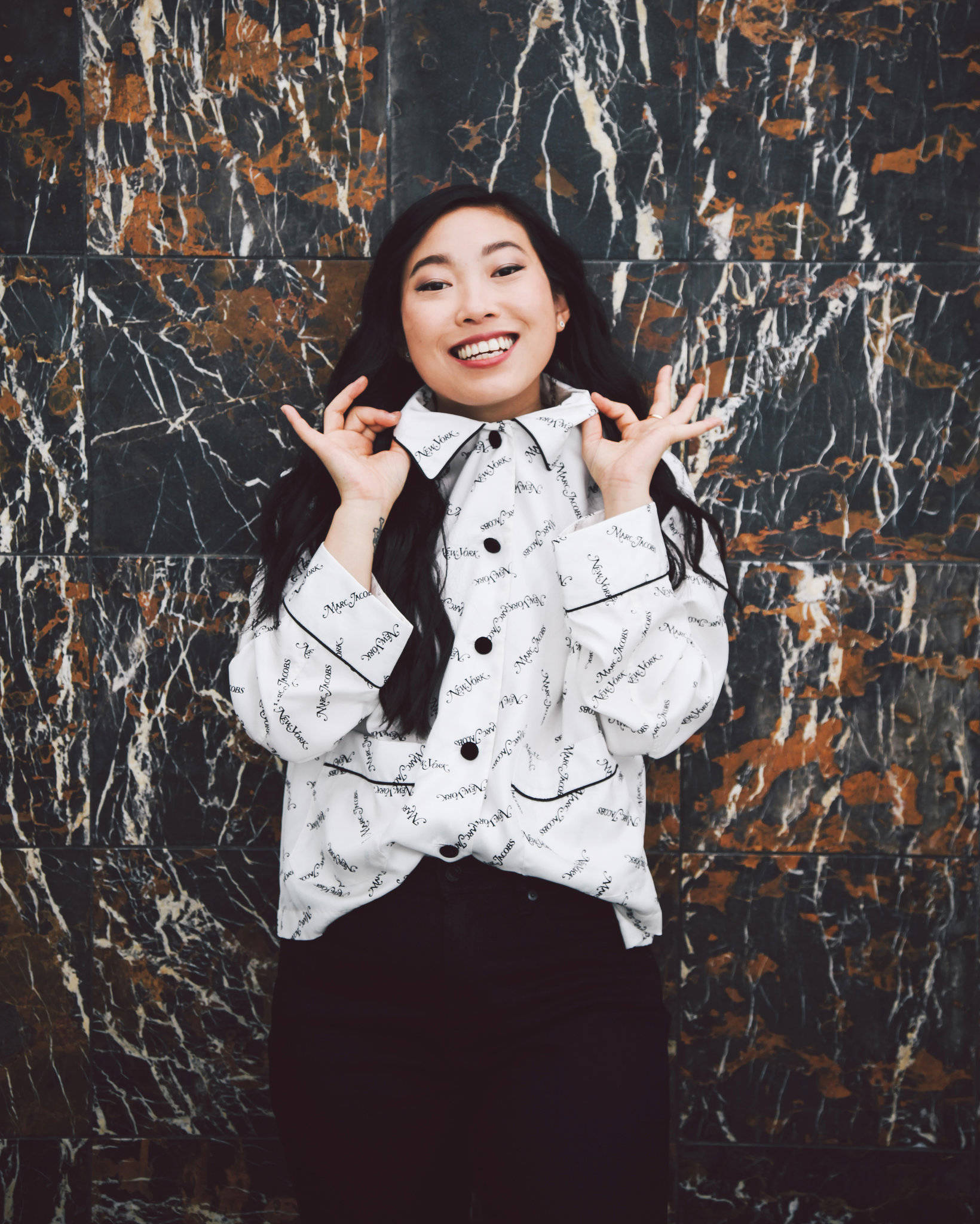 Awkwafina, over-sized polo, black white and gold marble wall, Full HD Phone Wallpaper