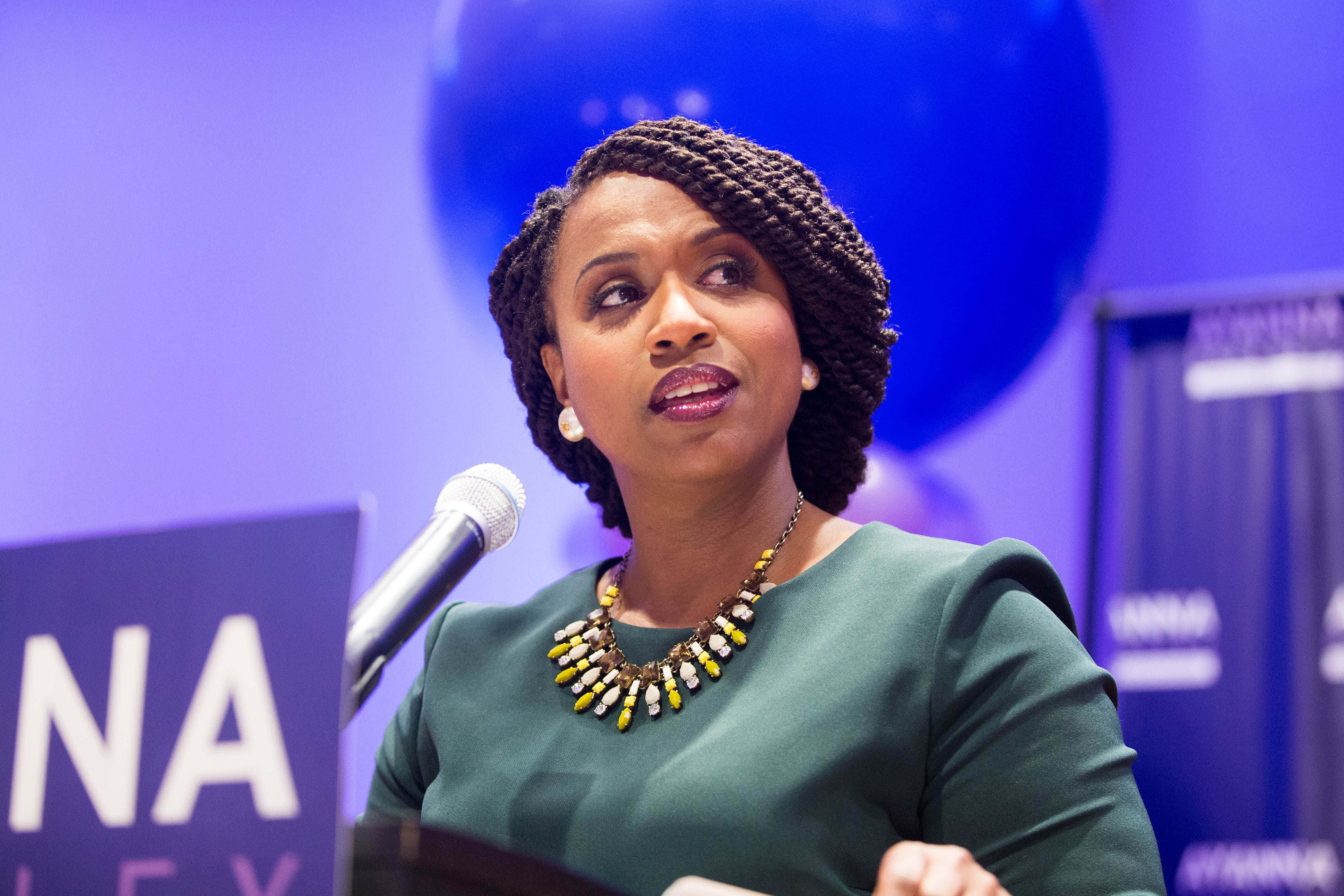 Ayanna Pressley, violet background, braided hair, 4K Desktop Wallpaper
