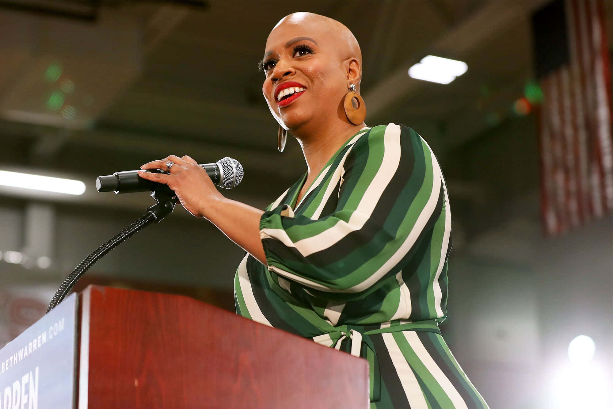 Ayanna Pressley, green and white striped dress, wooden podium, Full HD Desktop Wallpaper