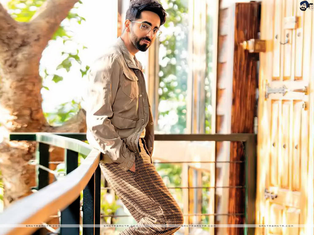 Ayushmann Khurrana, balcony, golden sunlight, SD Desktop Wallpaper