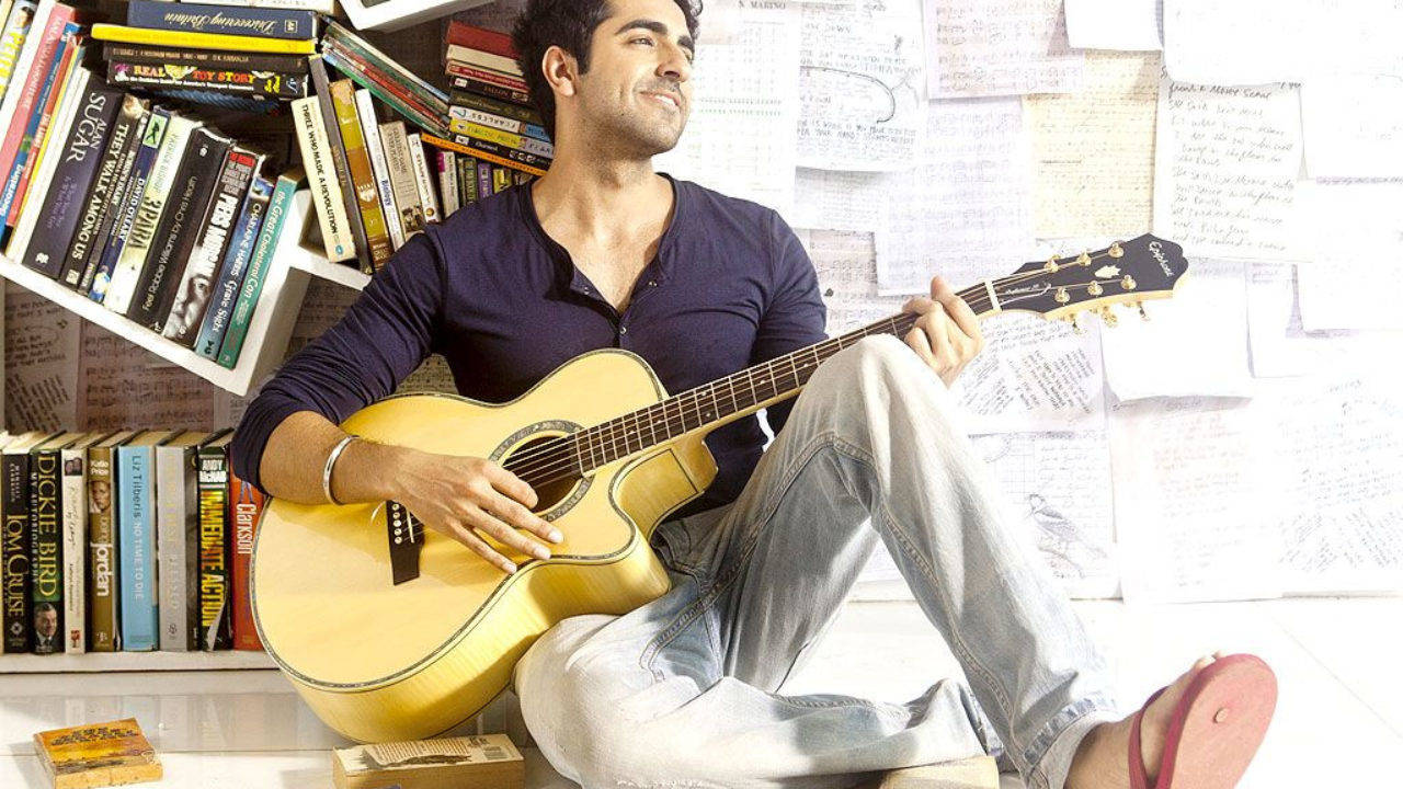 Ayushmann Khurrana, acoustic guitar, books, HD Desktop Wallpaper