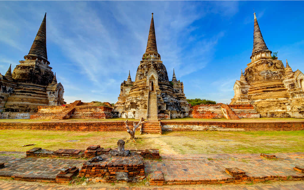 Ayutthaya Historical Park, ancient temples, weathered stupas, SD Desktop Wallpaper